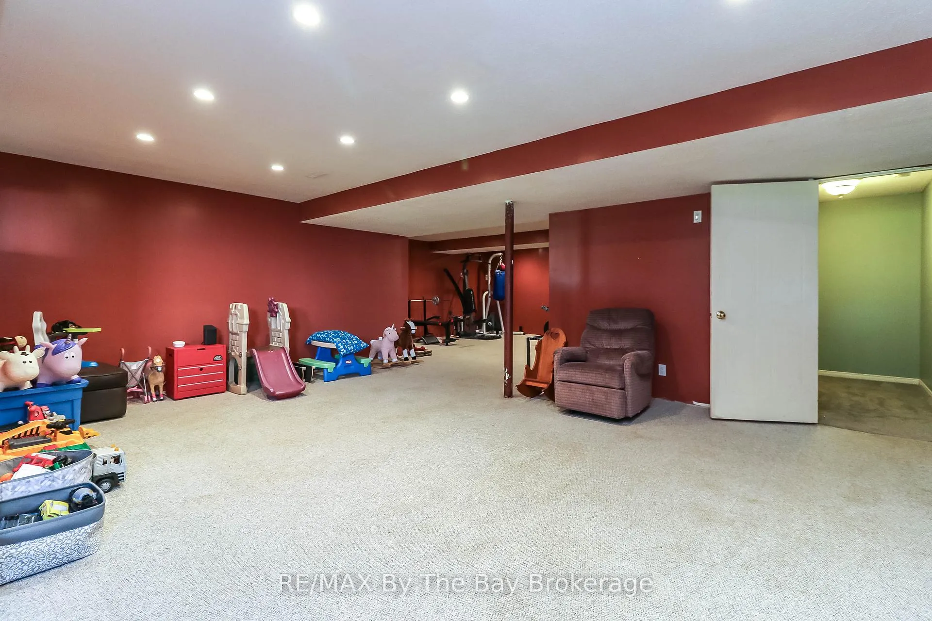 Photo 36 of 10 Lamont Creek Drive, Wasaga Beach — HOMEH
