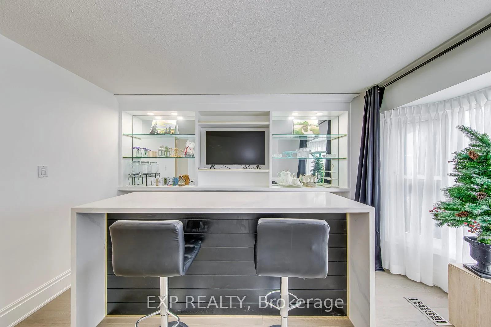 Photo 21 of 1225 Hedgestone Crescent, Oakville, Glen Abbey — HOMEH