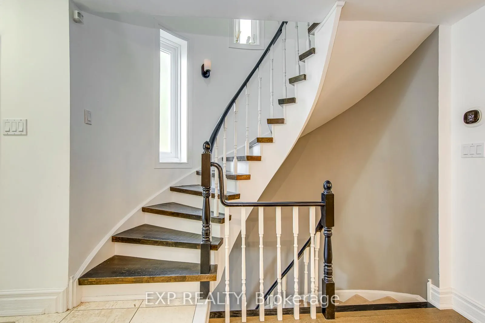 Photo 24 of 1225 Hedgestone Crescent, Oakville, Glen Abbey — HOMEH