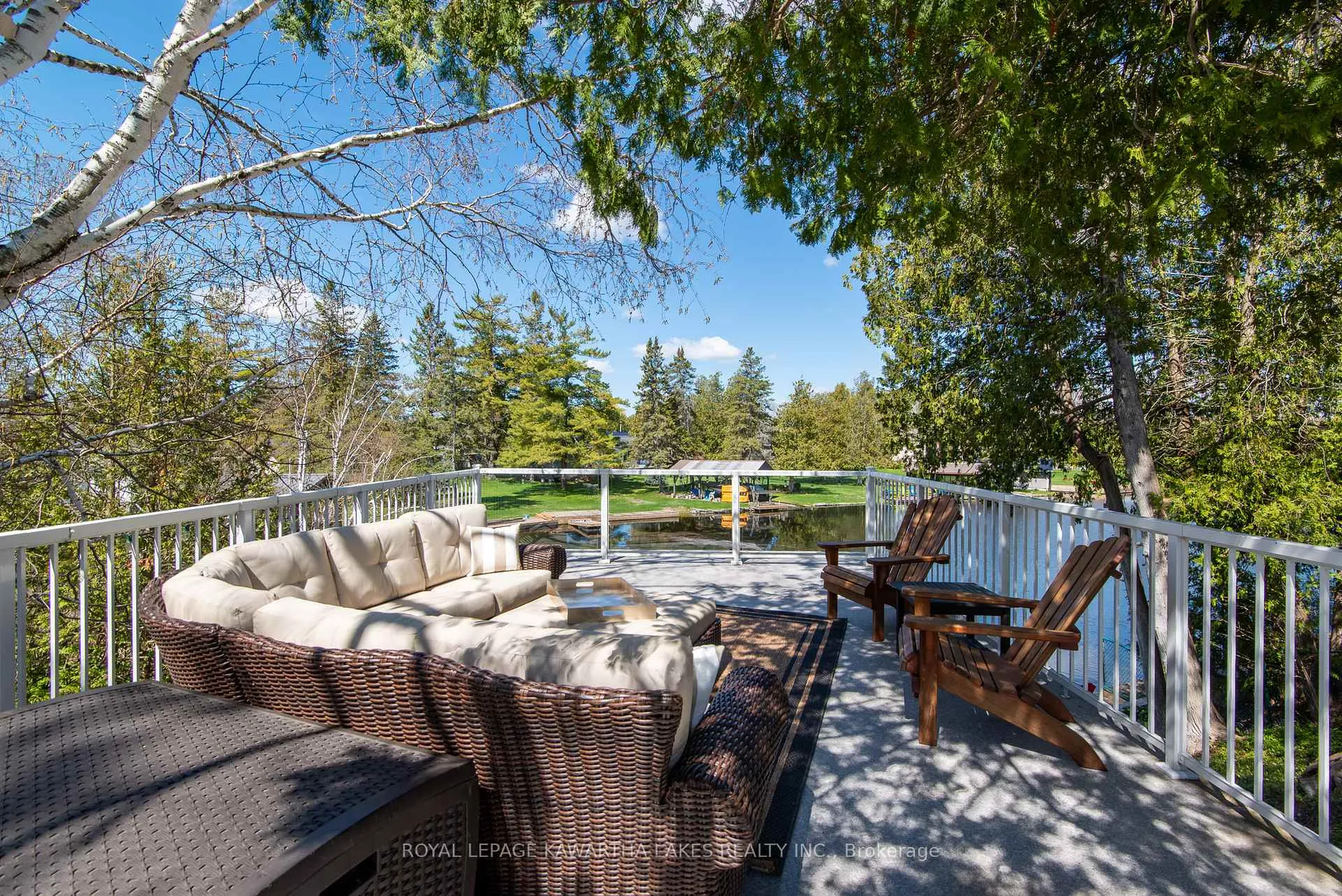 Photo 4 of 3 Lagoon Drive, Kawartha Lakes, Fenelon Falls — HOMEH