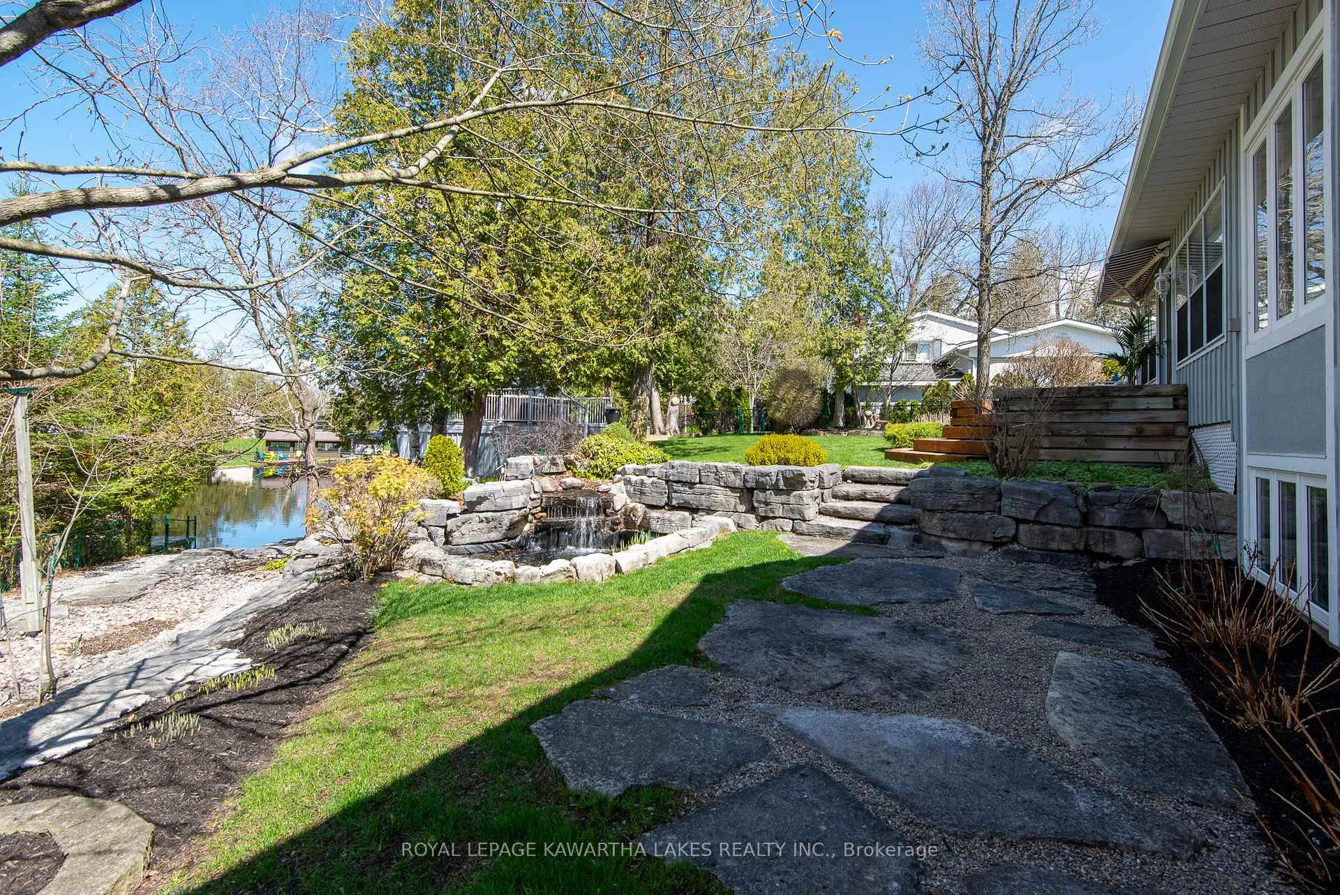 Photo 43 of 3 Lagoon Drive, Kawartha Lakes, Fenelon Falls — HOMEH