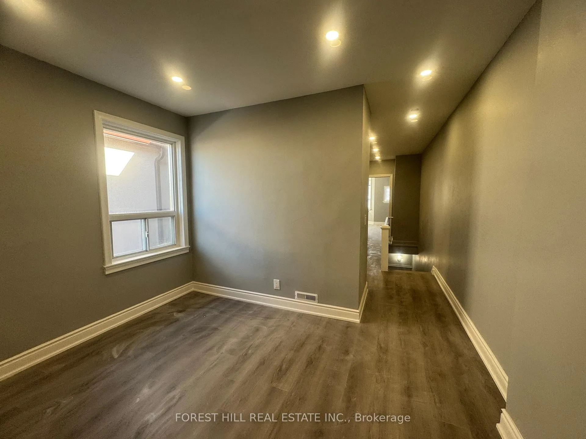 Photo 11 of 32 Earlscourt Avenue, Toronto, Corso Italia-Davenport — HOMEH
