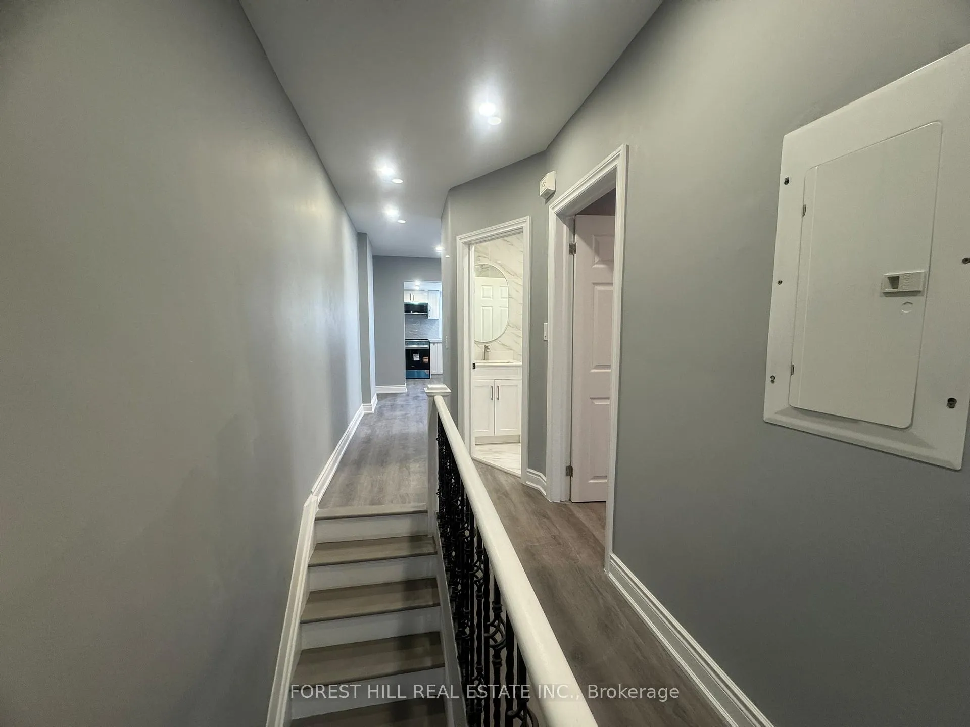 Photo 12 of 32 Earlscourt Avenue, Toronto, Corso Italia-Davenport — HOMEH