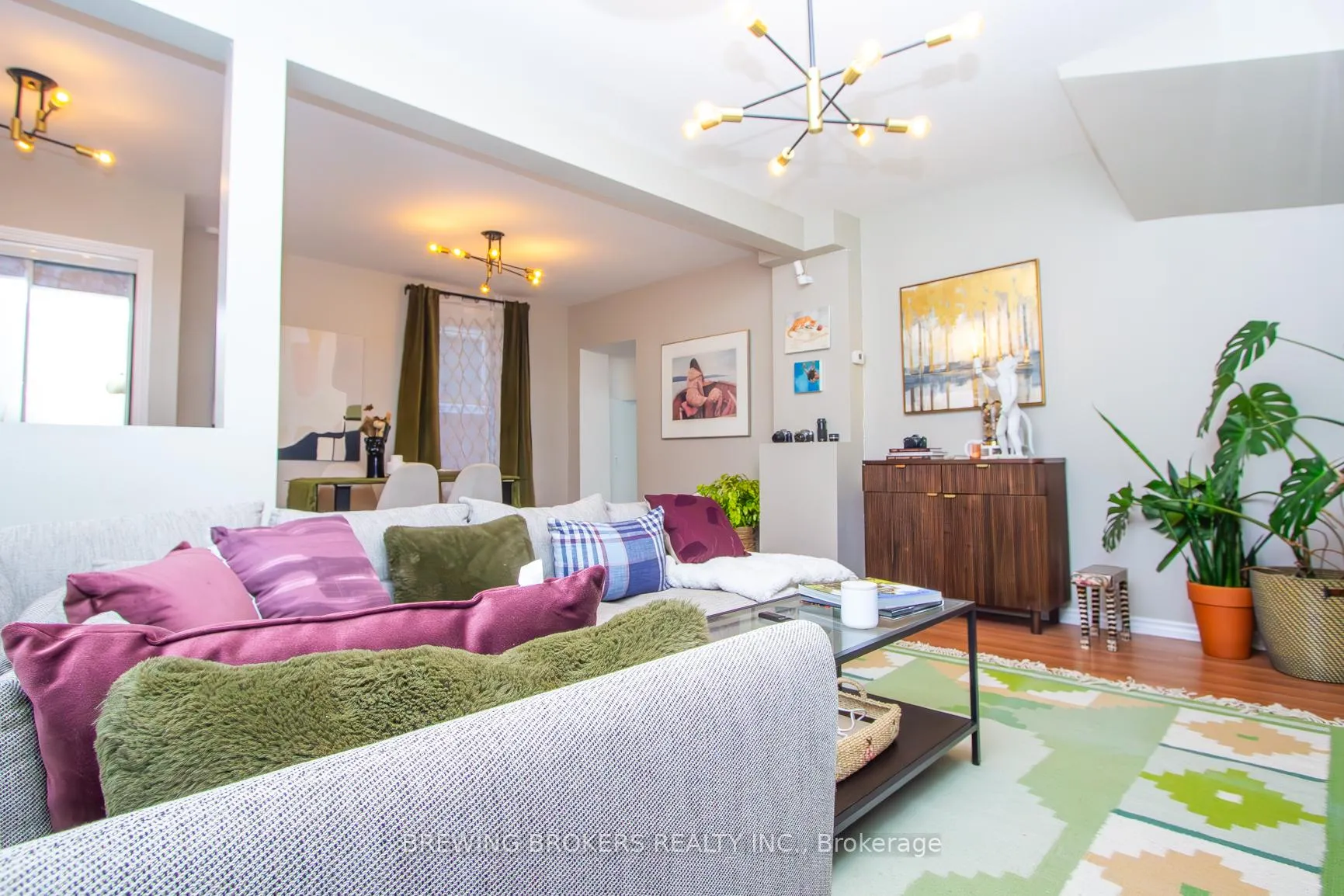 Photo 10 of 72 Thirteenth Street, Etobicoke, New Toronto — HOMEH