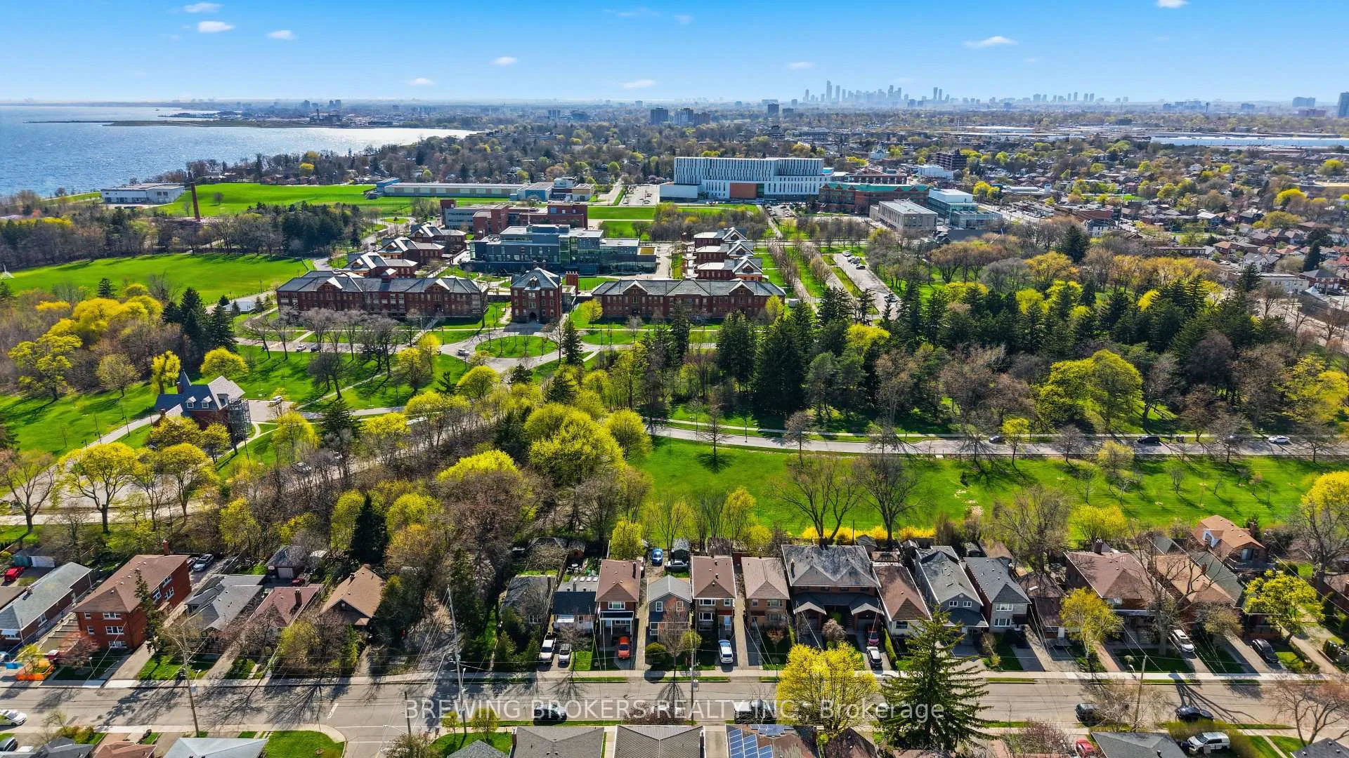 Photo 31 of 72 Thirteenth Street, Etobicoke, New Toronto — HOMEH