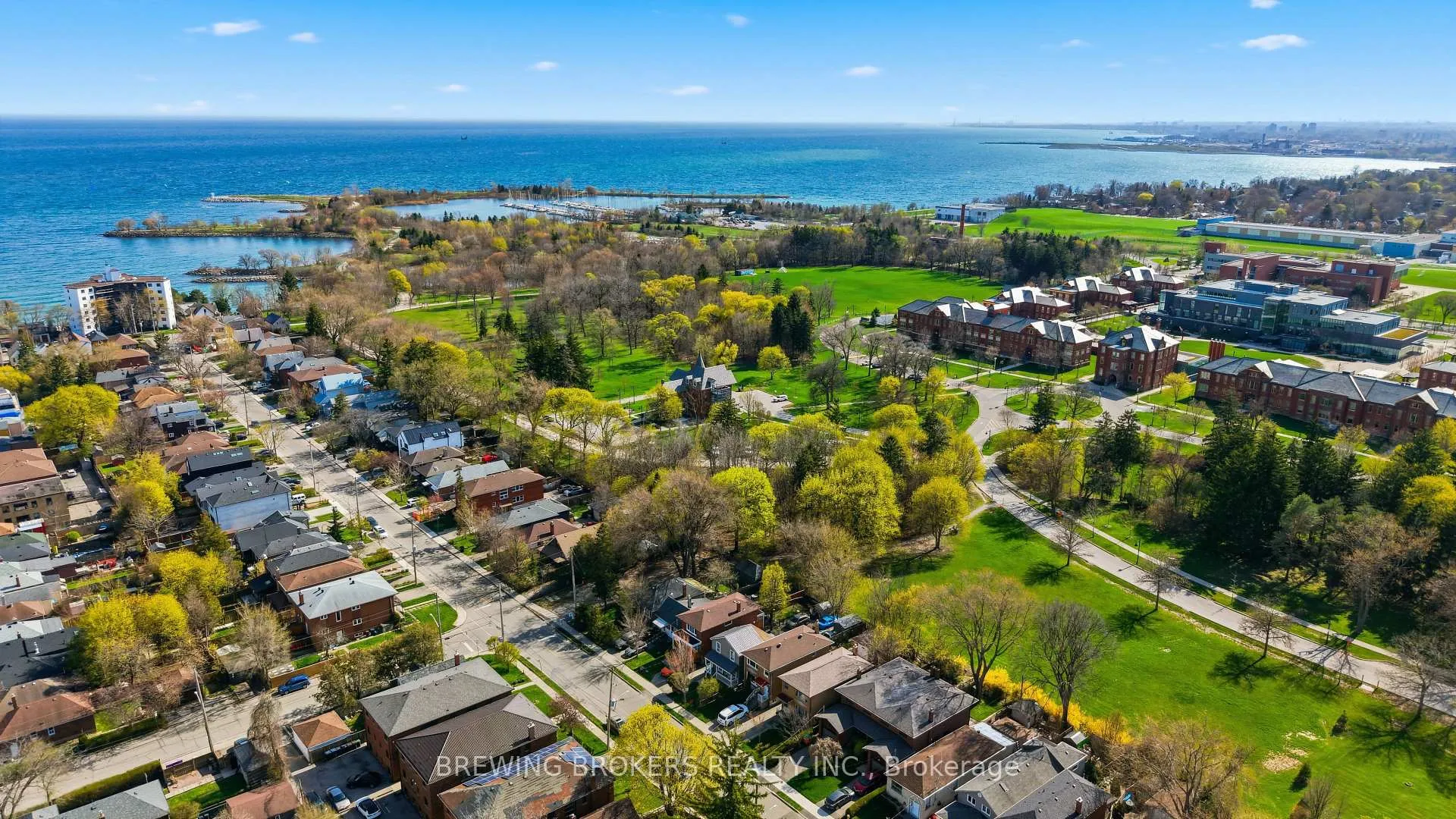 Photo 32 of 72 Thirteenth Street, Etobicoke, New Toronto — HOMEH