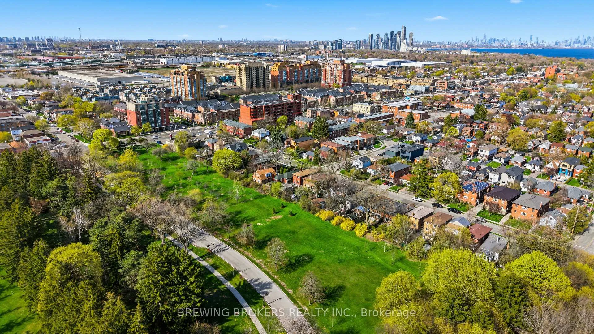 Photo 39 of 72 Thirteenth Street, Etobicoke, New Toronto — HOMEH