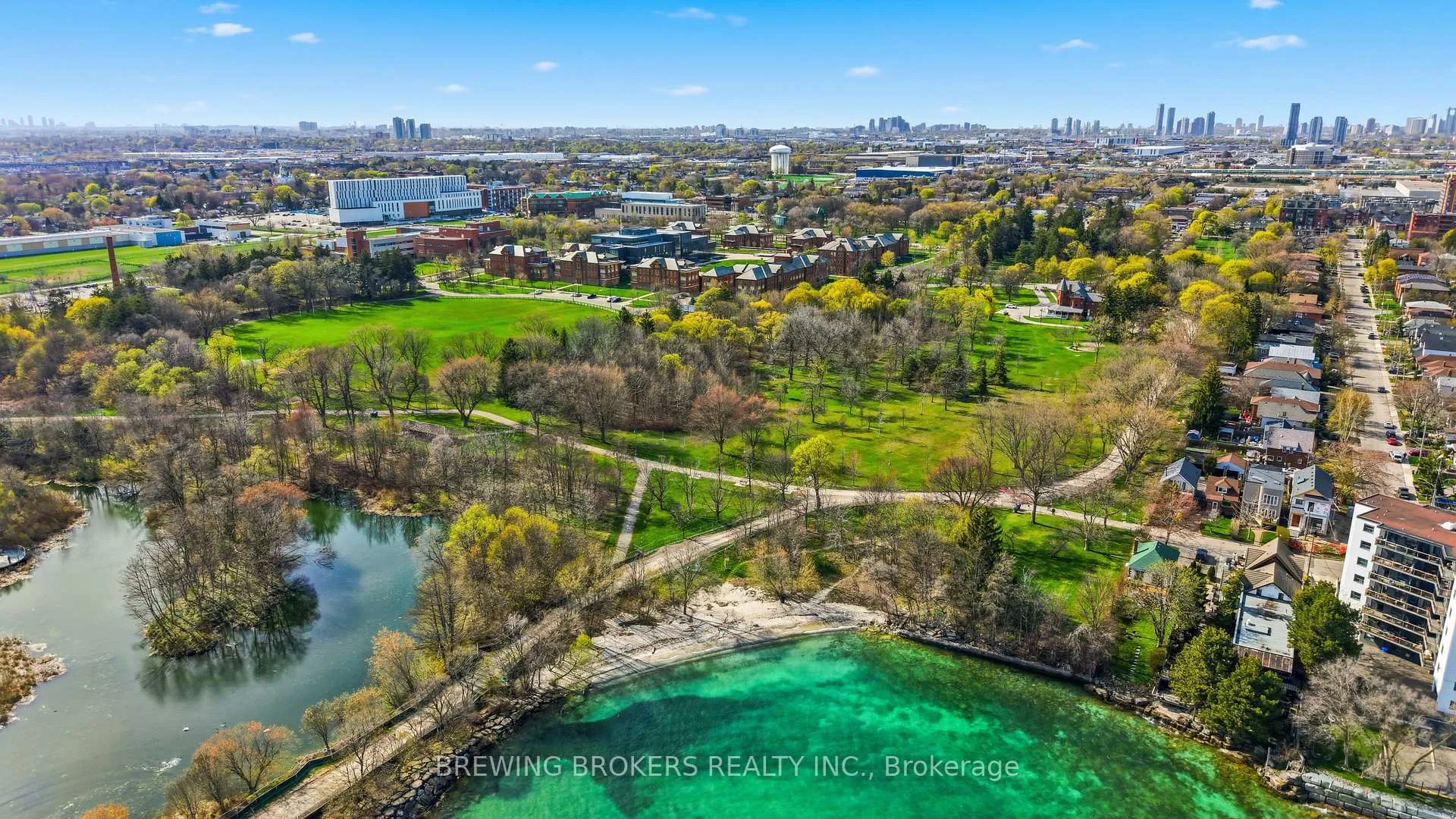 Photo 40 of 72 Thirteenth Street, Etobicoke, New Toronto — HOMEH