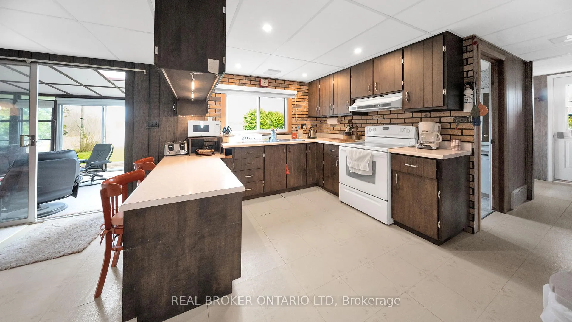 Photo 9 of 74652 Talbot Crescent, Bluewater, Stanley — HOMEH