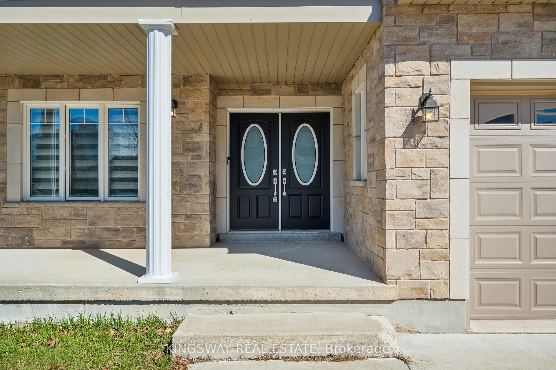 Photo 5 of 7275 Lionshead Avenue E, Niagara Falls, Oldfield — HOMEH