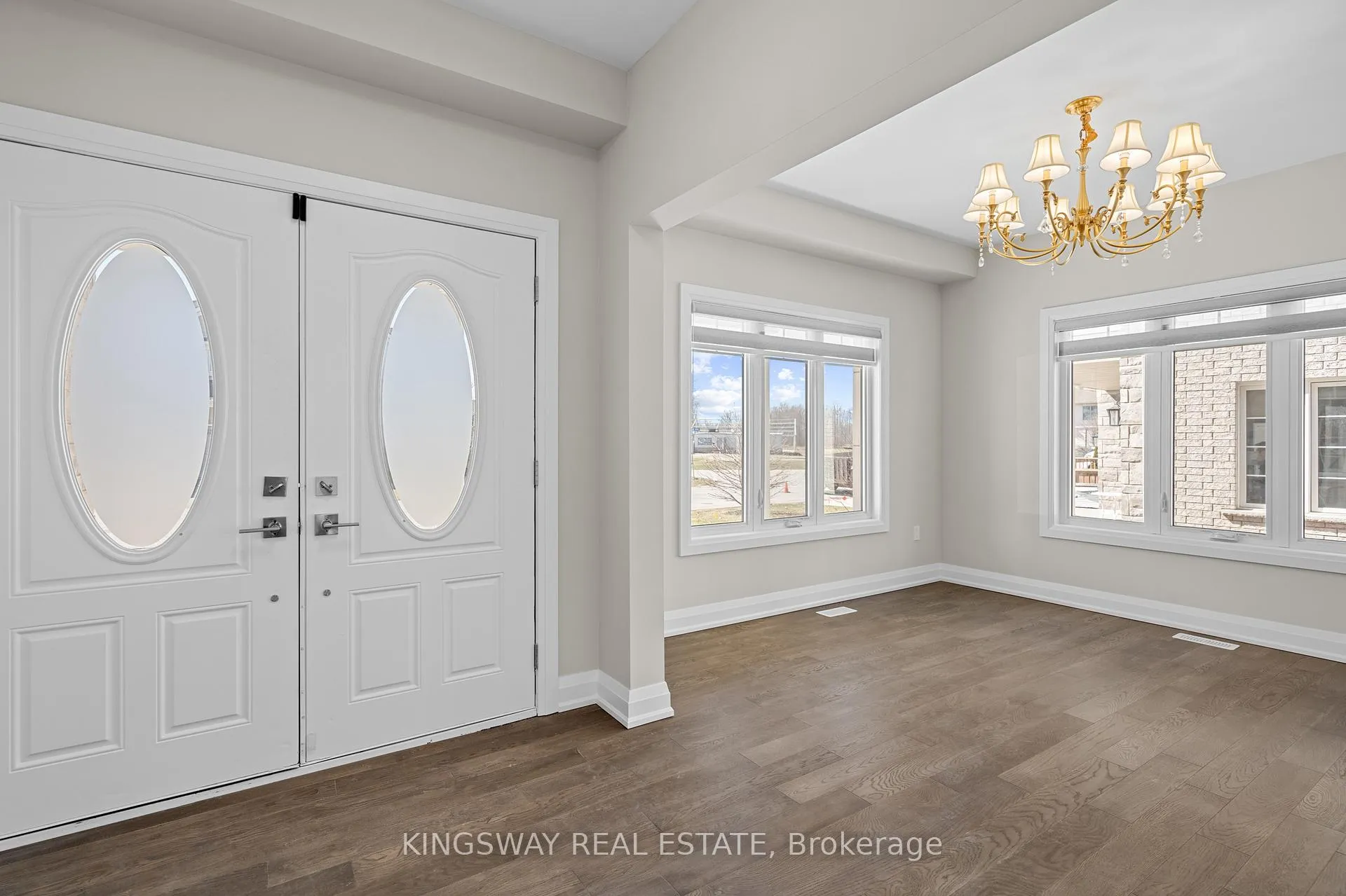 Photo 6 of 7275 Lionshead Avenue E, Niagara Falls, Oldfield — HOMEH