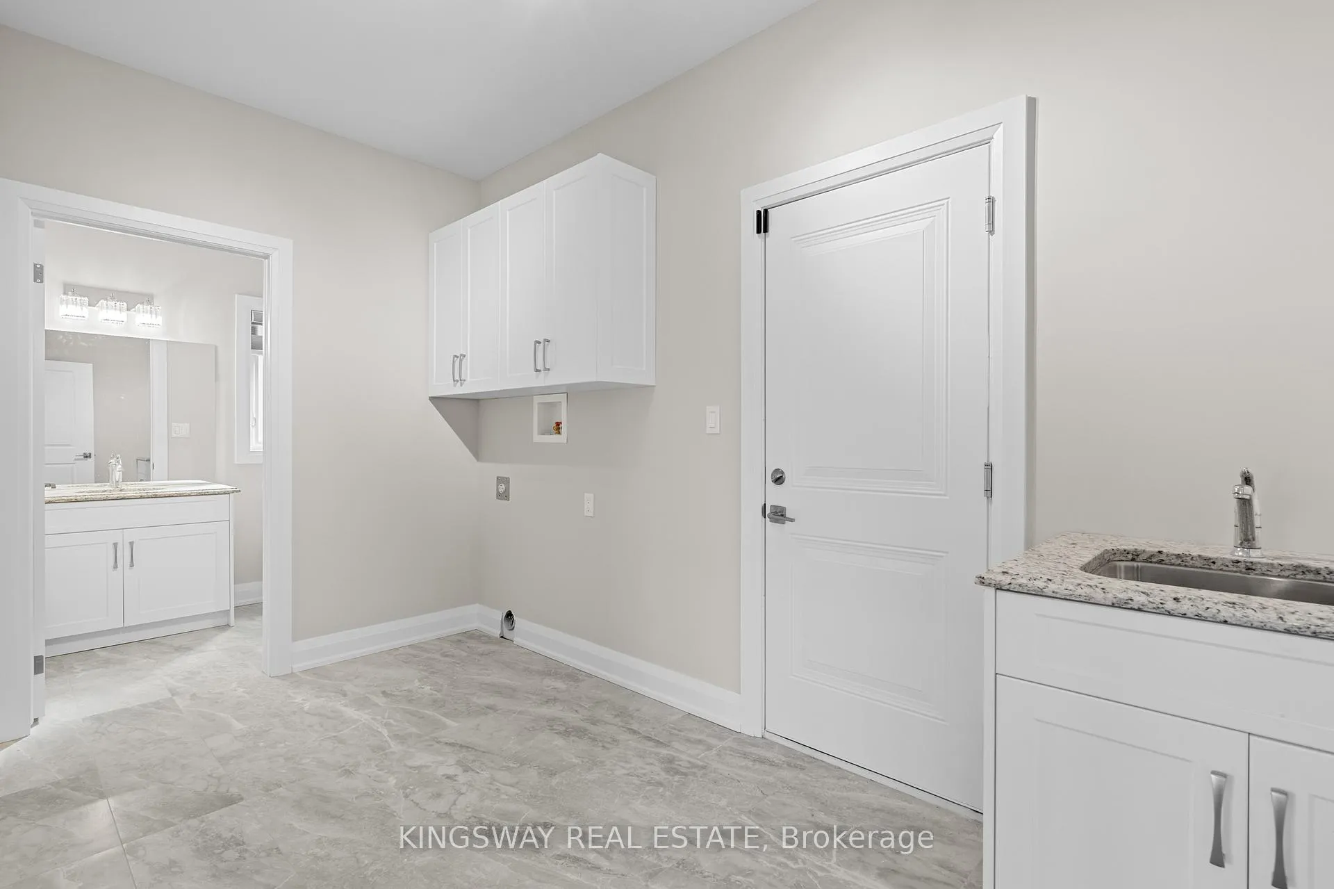 Photo 11 of 7275 Lionshead Avenue E, Niagara Falls, Oldfield — HOMEH