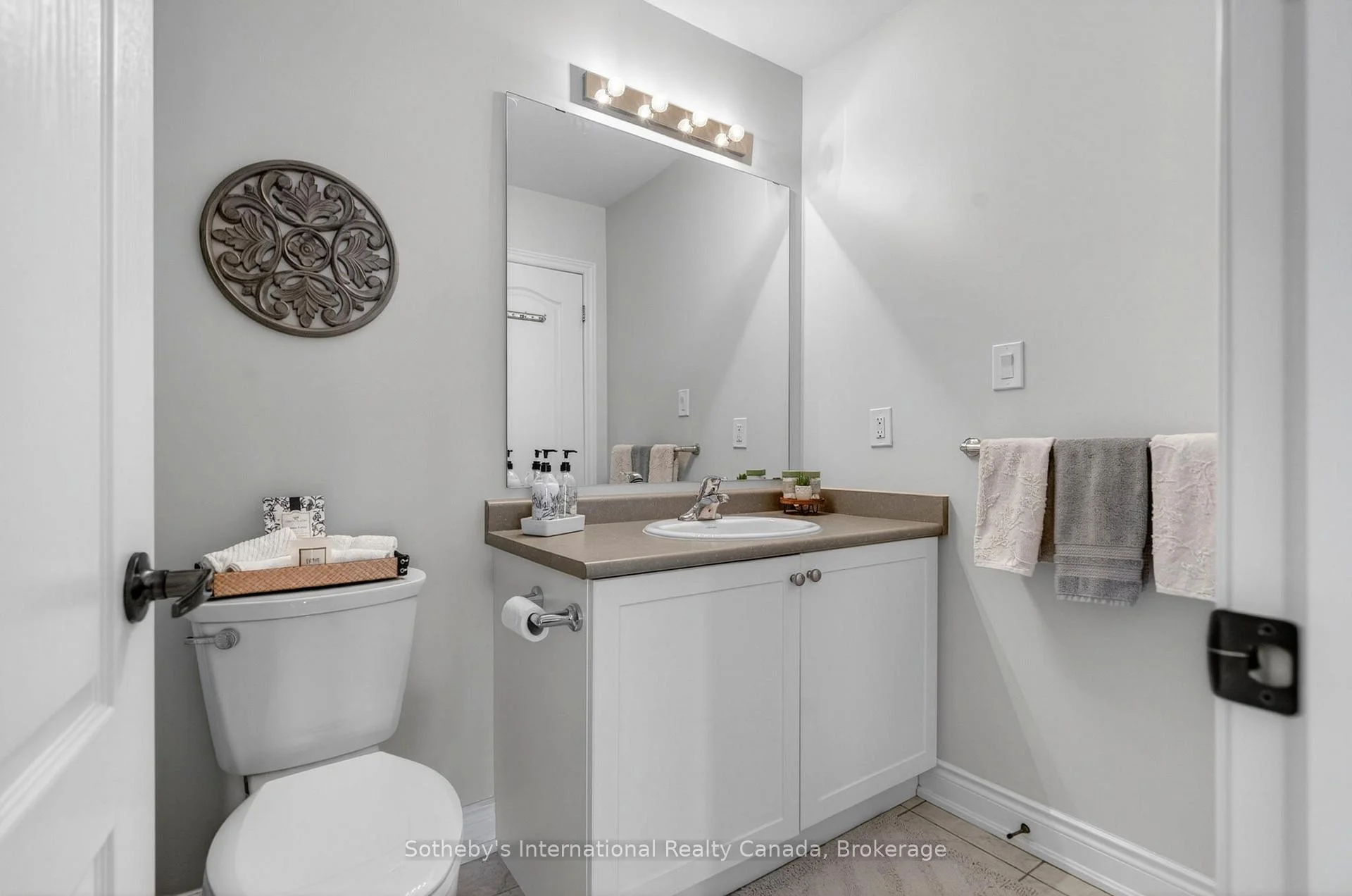 Photo 71 of 409 Bayport Boulevard, Midland — HOMEH