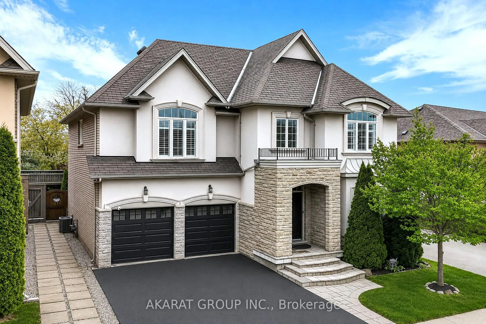Photo 2 of 2376 Brockberry Crescent, Oakville, Westmount — HOMEH