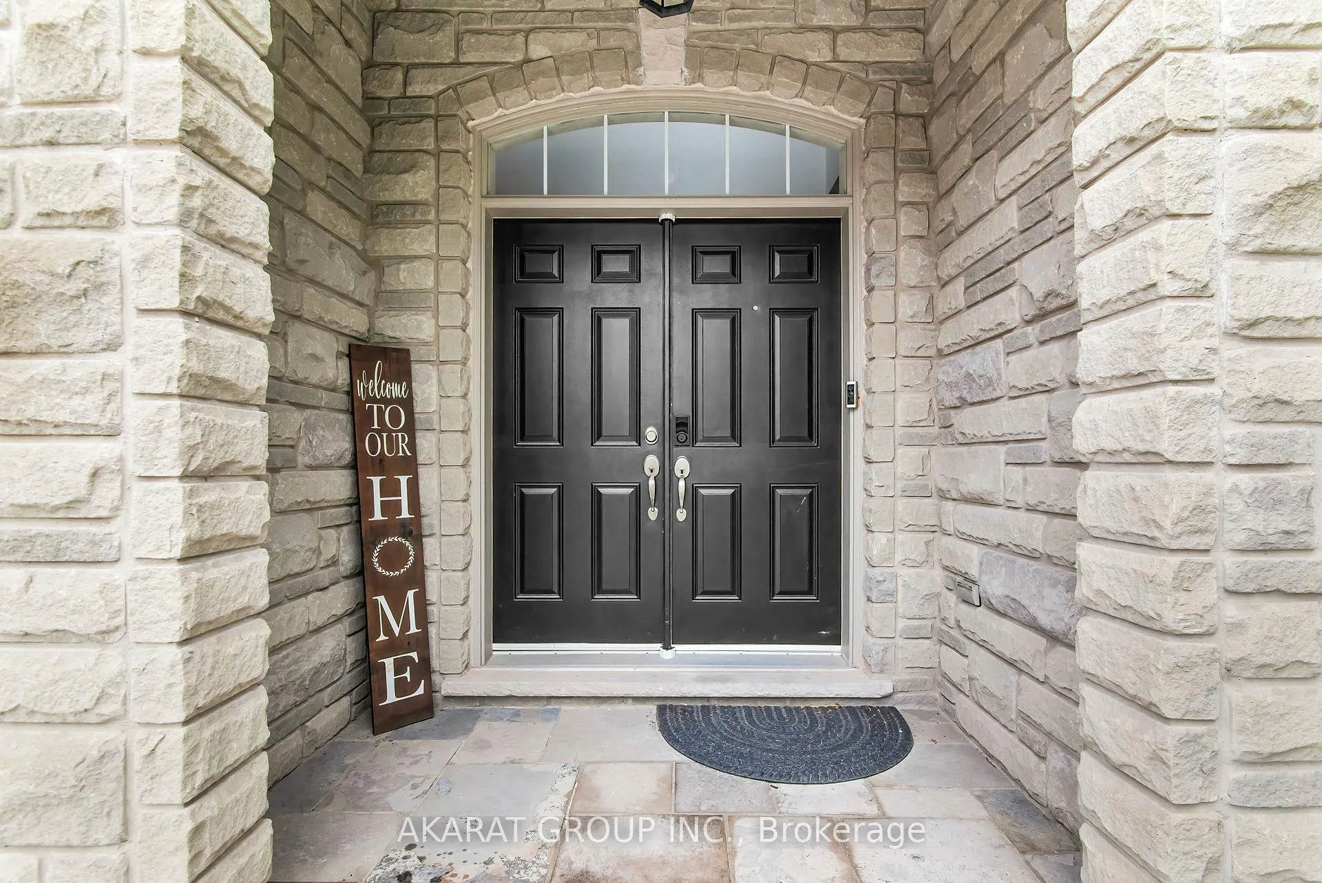 Photo 4 of 2376 Brockberry Crescent, Oakville, Westmount — HOMEH