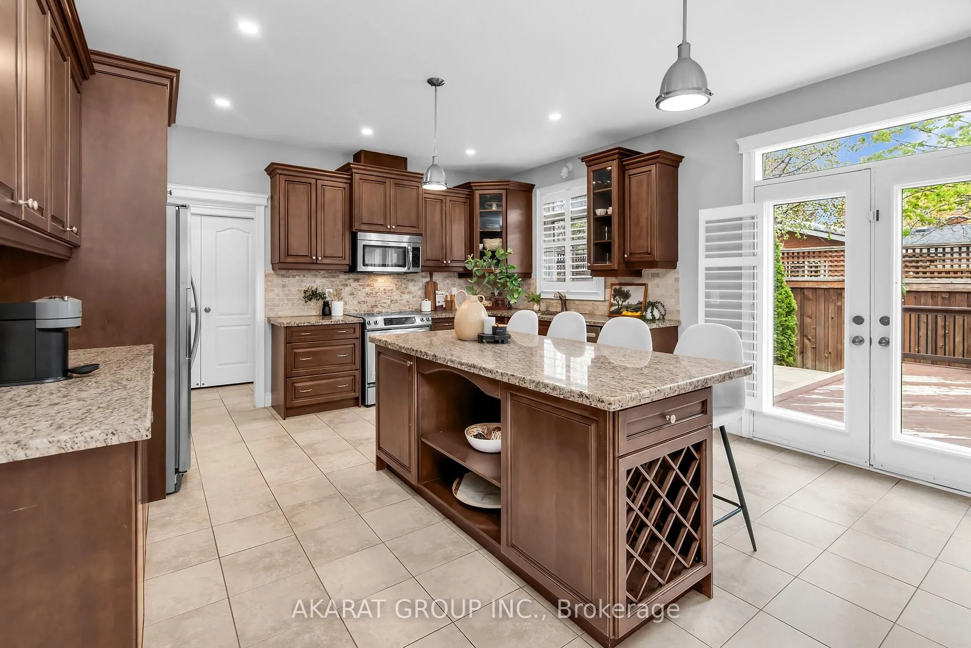 Photo 12 of 2376 Brockberry Crescent, Oakville, Westmount — HOMEH