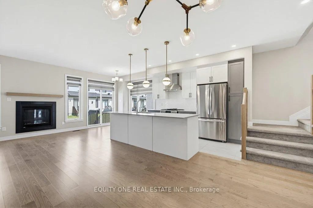 Photo 10 of 2033 Allegrini Terrace, Ottawa, Kanata - Emerald Meadows/Trailwest — HOMEH