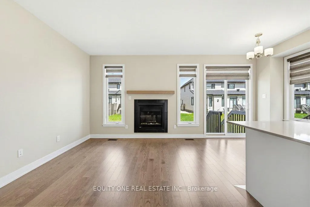 Photo 16 of 2033 Allegrini Terrace, Ottawa, Kanata - Emerald Meadows/Trailwest — HOMEH