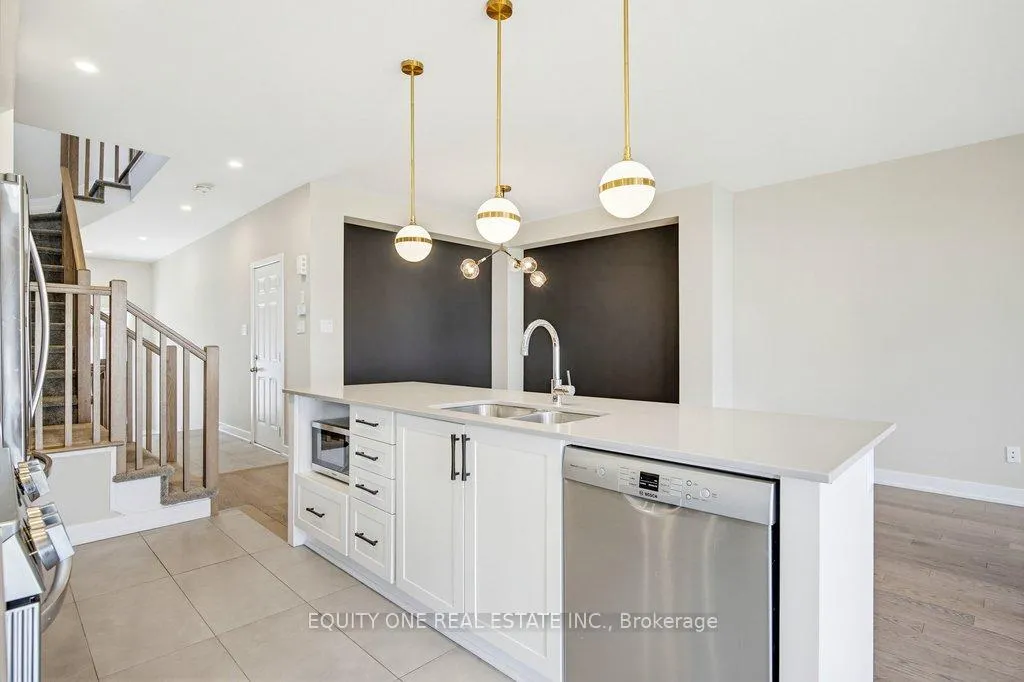 Photo 21 of 2033 Allegrini Terrace, Ottawa, Kanata - Emerald Meadows/Trailwest — HOMEH