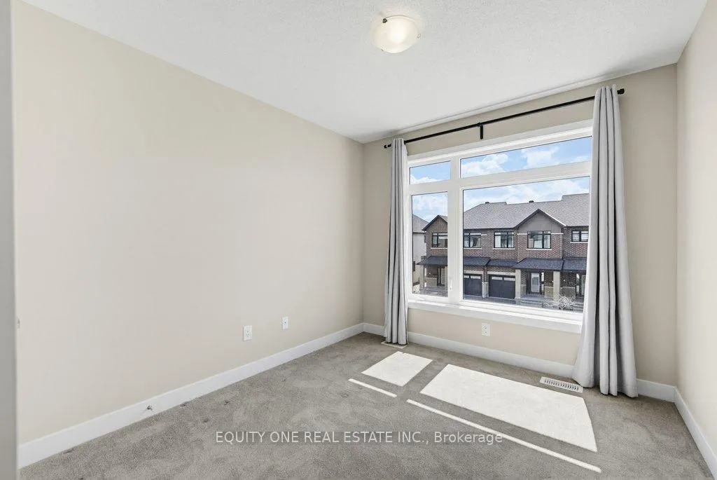 Photo 27 of 2033 Allegrini Terrace, Ottawa, Kanata - Emerald Meadows/Trailwest — HOMEH