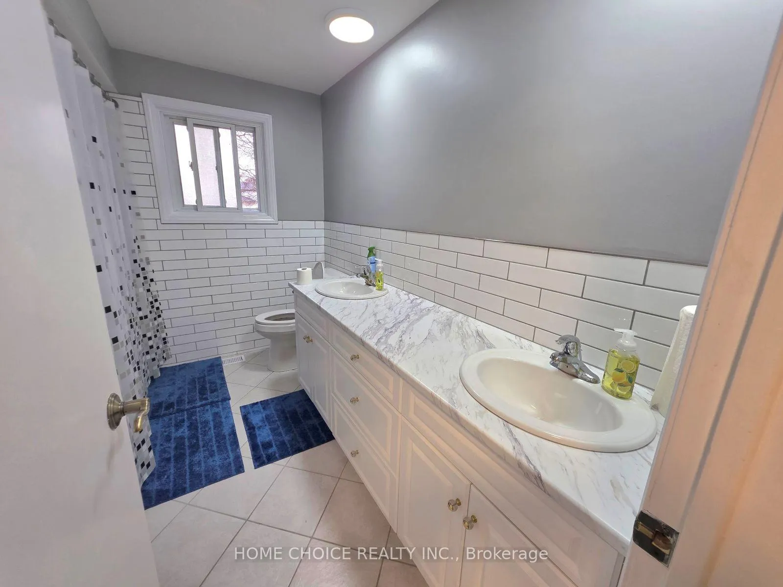 Photo 12 of 130 Champlain Crescent, Kitchener, Heritage Park - Kitchener — HOMEH
