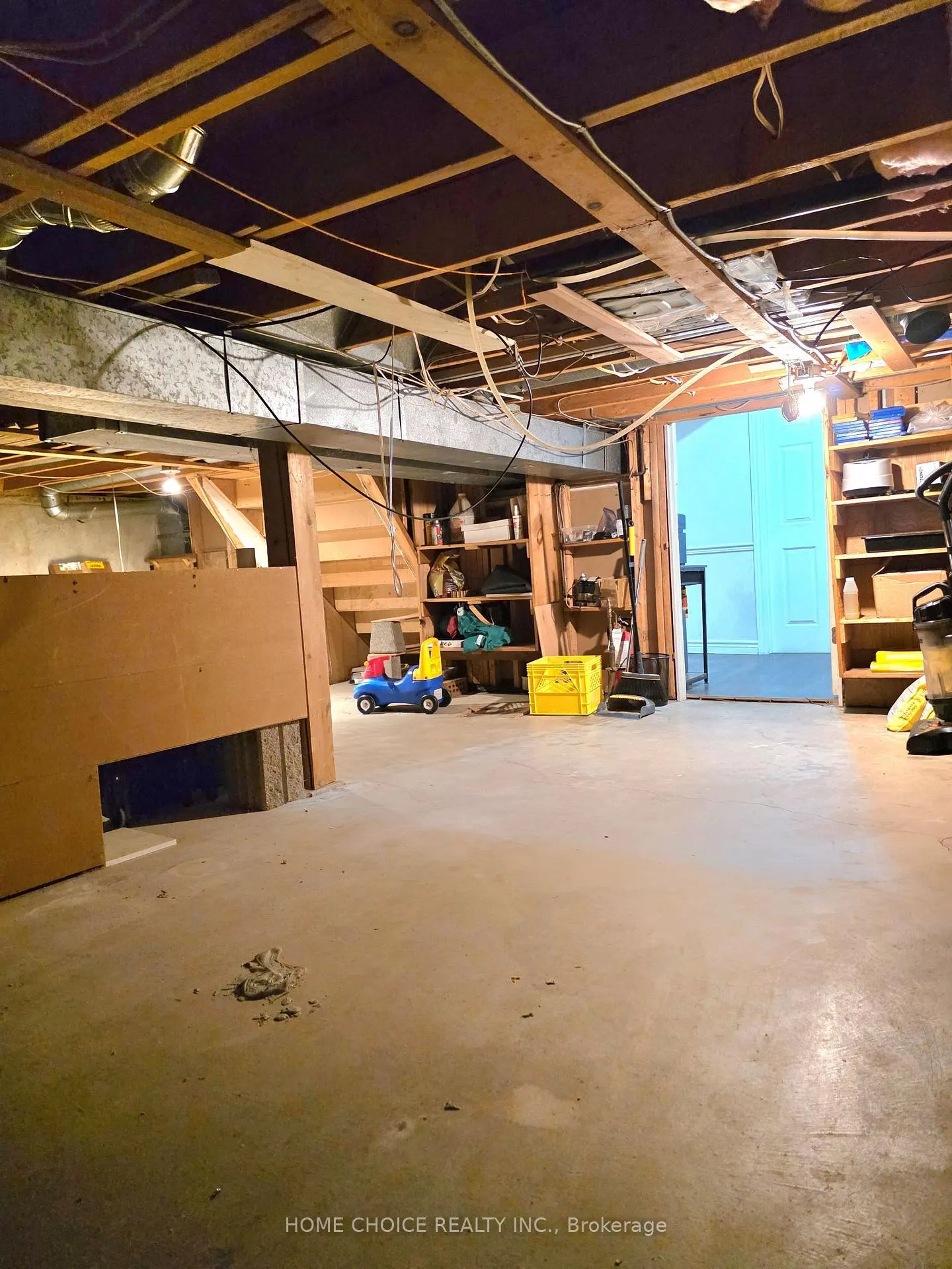 Photo 31 of 130 Champlain Crescent, Kitchener, Heritage Park - Kitchener — HOMEH