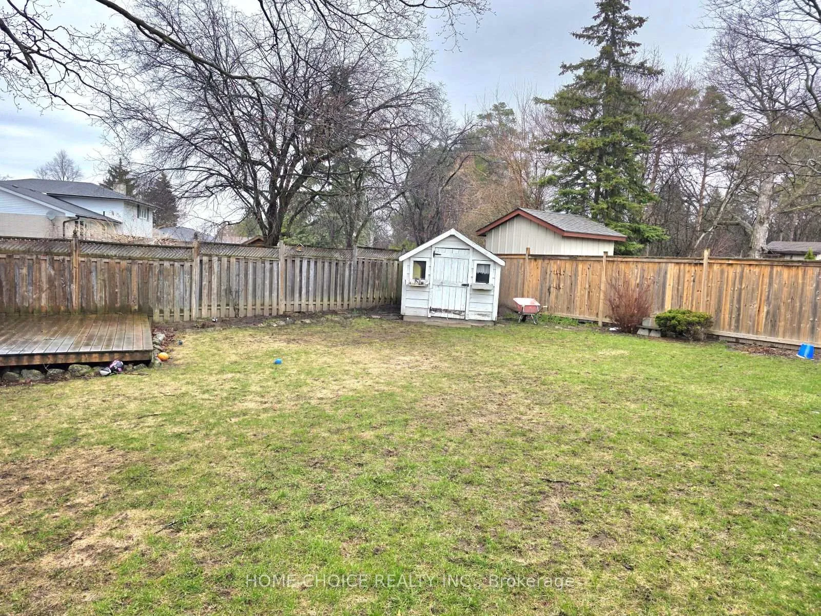 Photo 40 of 130 Champlain Crescent, Kitchener, Heritage Park - Kitchener — HOMEH