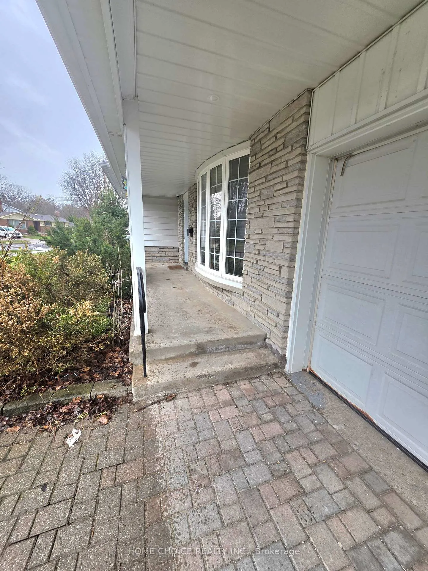 Photo 45 of 130 Champlain Crescent, Kitchener, Heritage Park - Kitchener — HOMEH