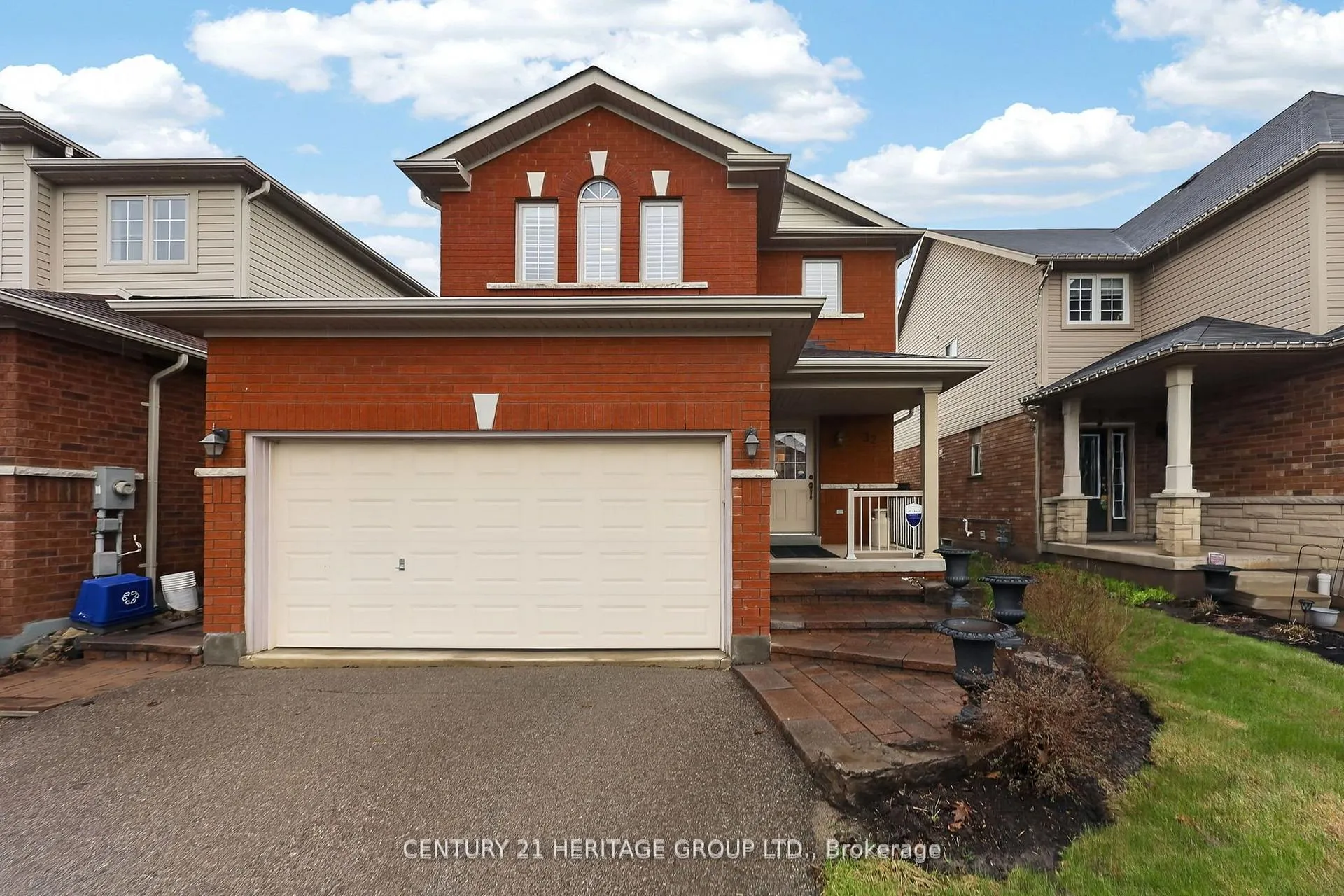 Photo 2 of 32 McMulkin Street, New Tecumseth, Alliston — HOMEH