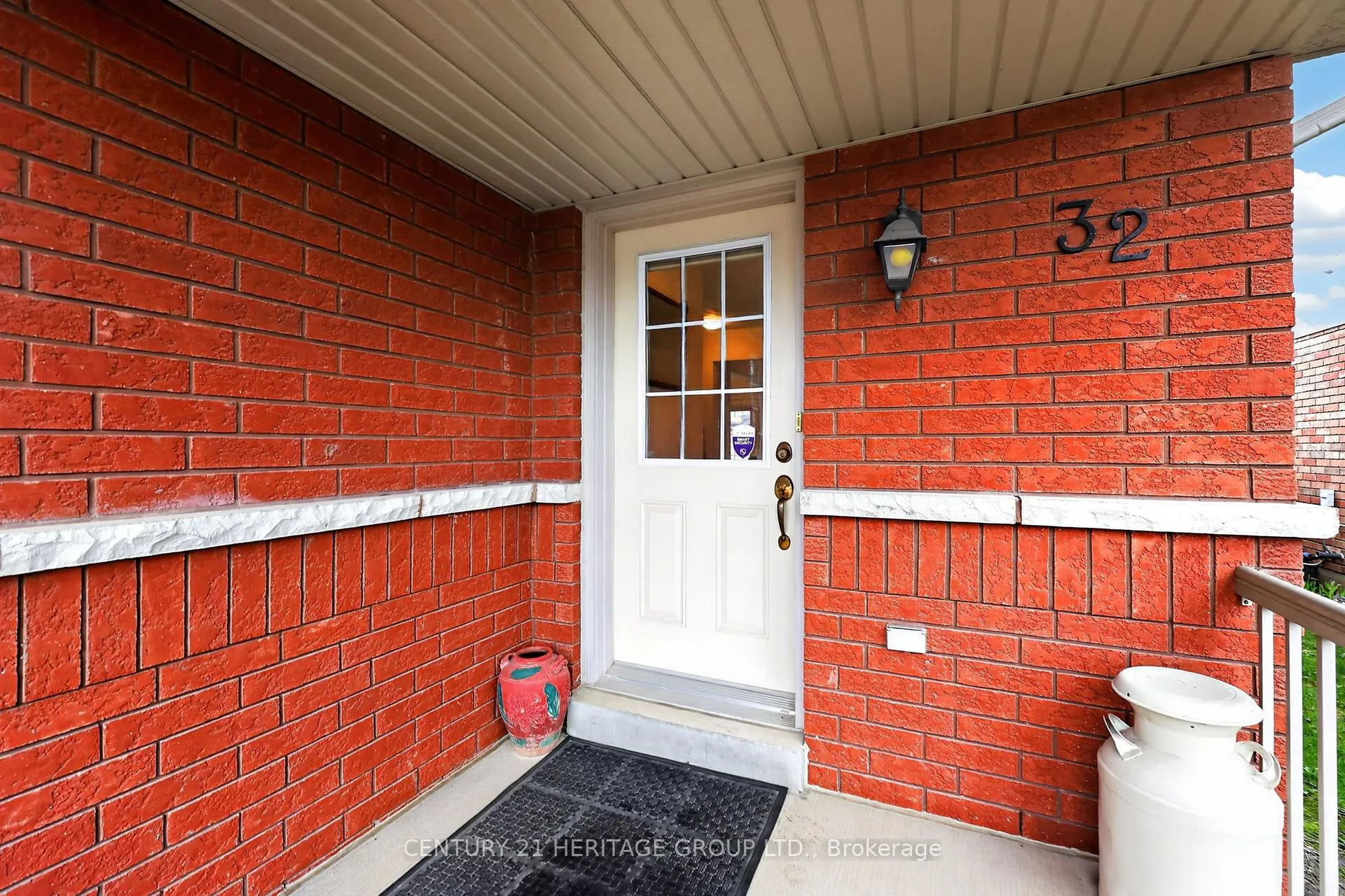 Photo 4 of 32 McMulkin Street, New Tecumseth, Alliston — HOMEH