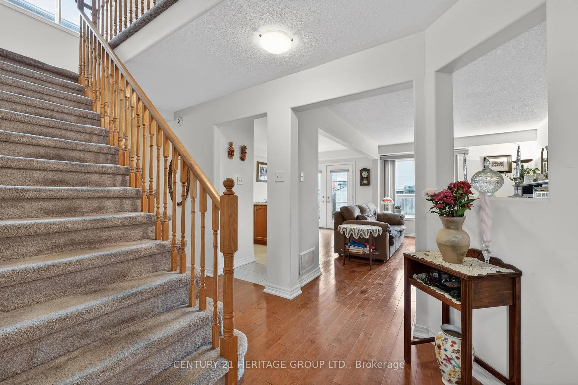Photo 6 of 32 McMulkin Street, New Tecumseth, Alliston — HOMEH