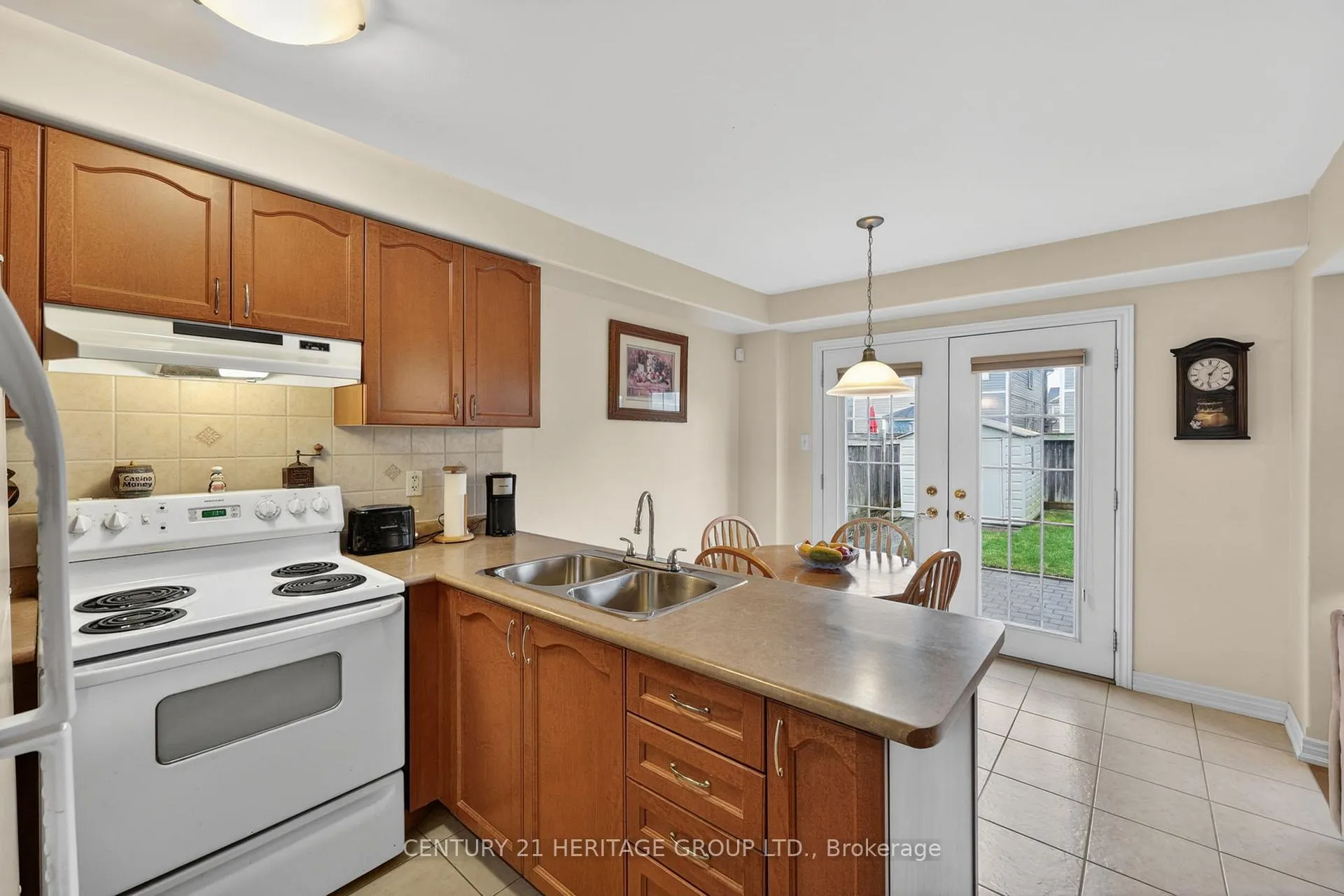 Photo 11 of 32 McMulkin Street, New Tecumseth, Alliston — HOMEH