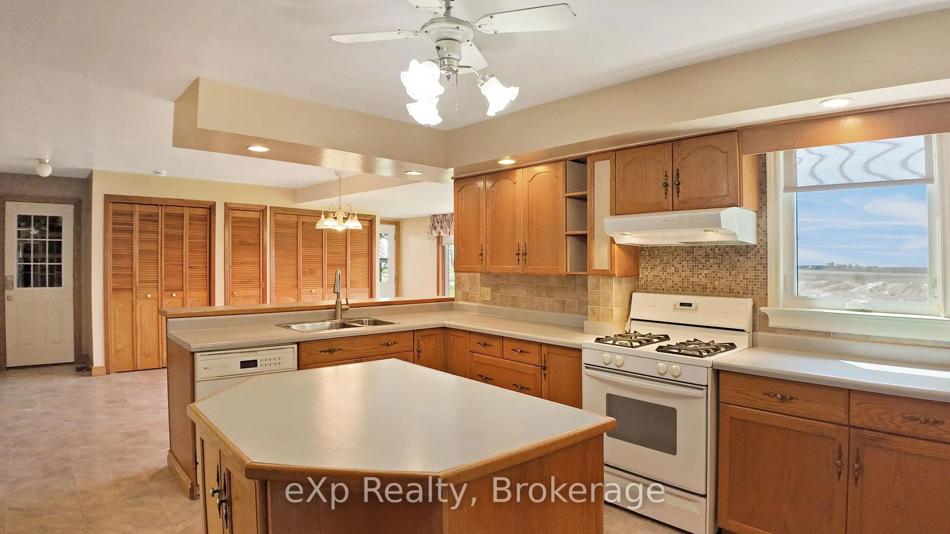 Photo 10 of 1267 Bruce Road 12, South Bruce — HOMEH