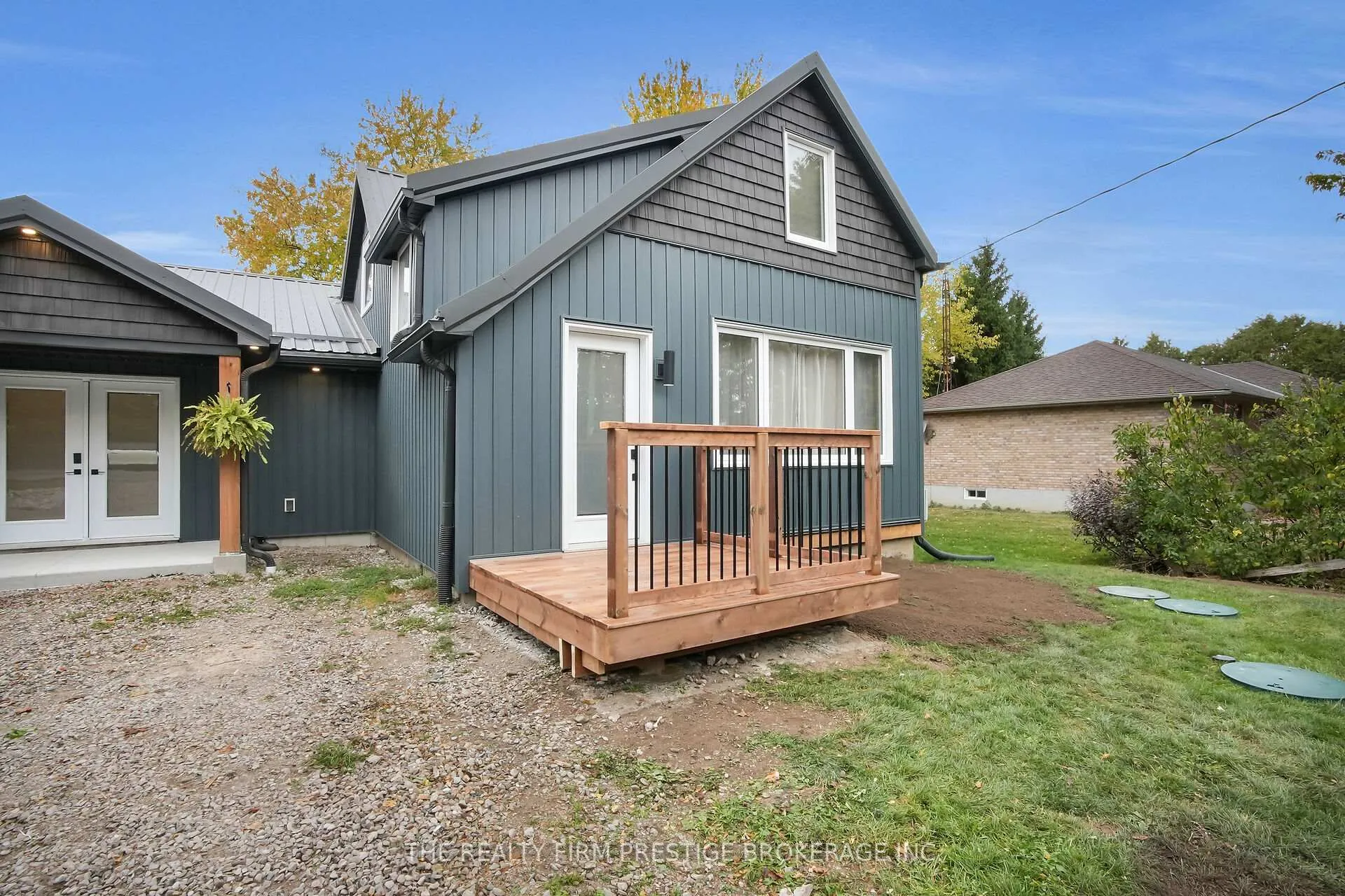 Photo 2 of 23473 Wonderland Road N, Middlesex Centre, Rural Middlesex Centre — HOMEH