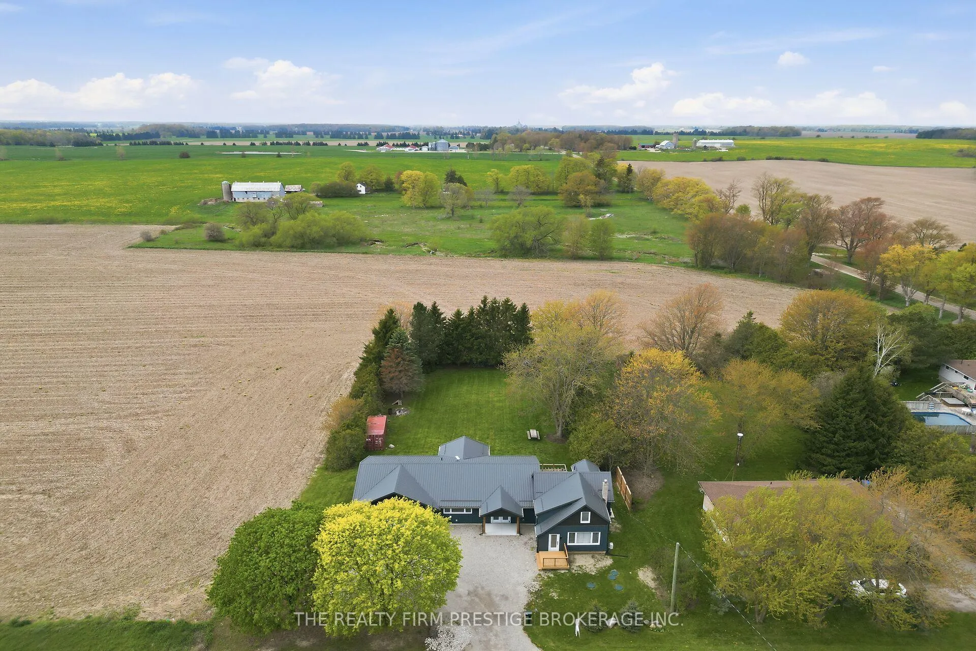 Photo 34 of 23473 Wonderland Road N, Middlesex Centre, Rural Middlesex Centre — HOMEH