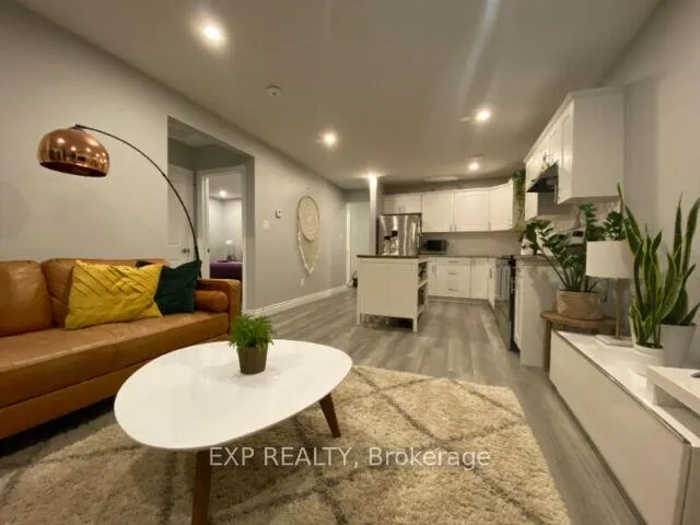 Photo 2 of Unit B, 238 Ridgewood Crescent, London, South D — HOMEH
