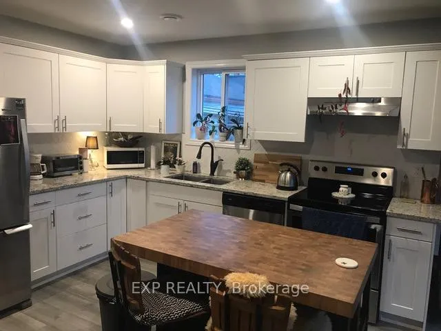 Photo 13 of Unit B, 238 Ridgewood Crescent, London, South D — HOMEH