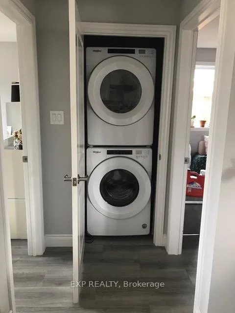 Photo 15 of Unit B, 238 Ridgewood Crescent, London, South D — HOMEH