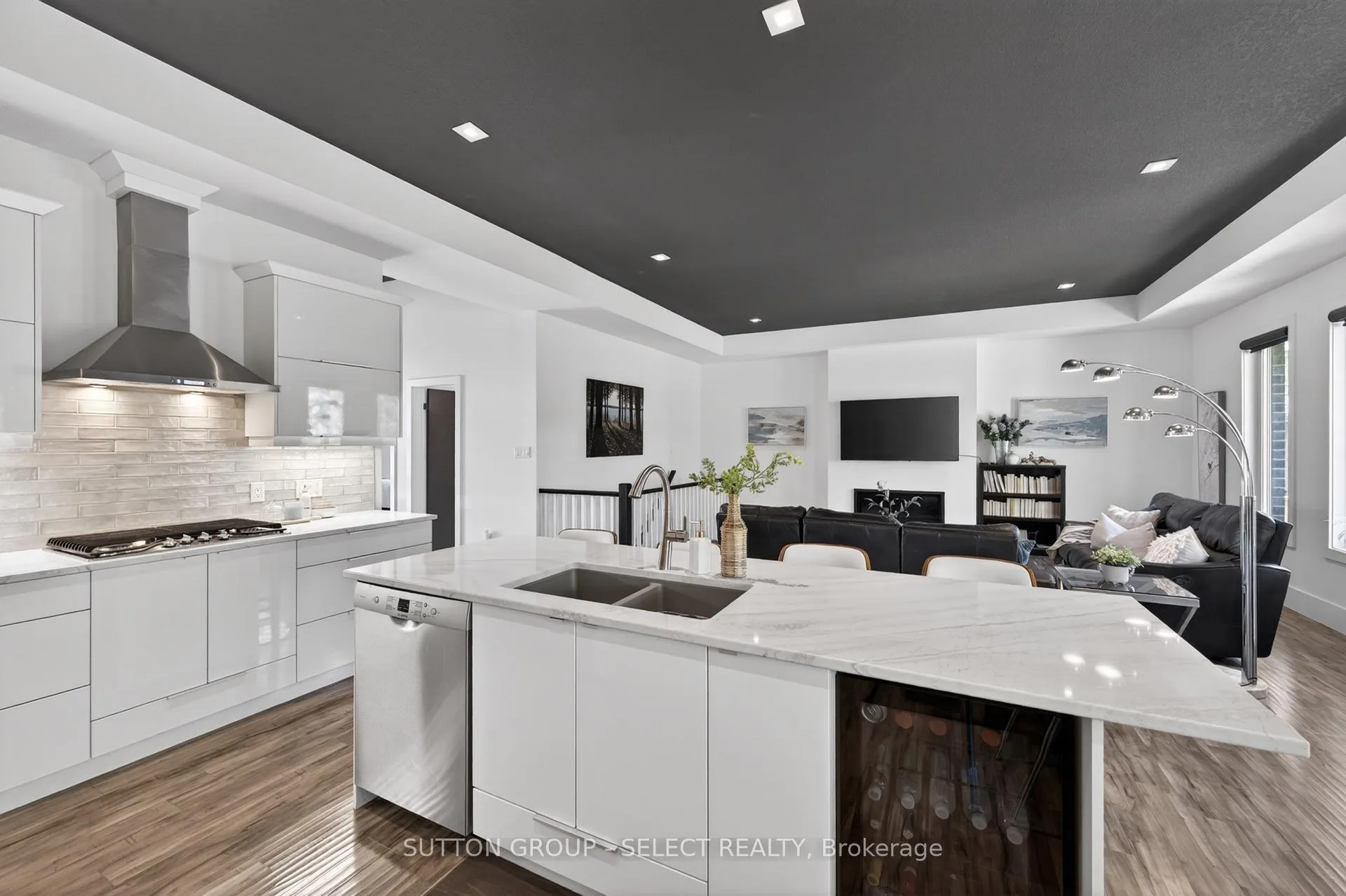 Photo 16 of 228 Martin Drive, Middlesex Centre, Ilderton — HOMEH