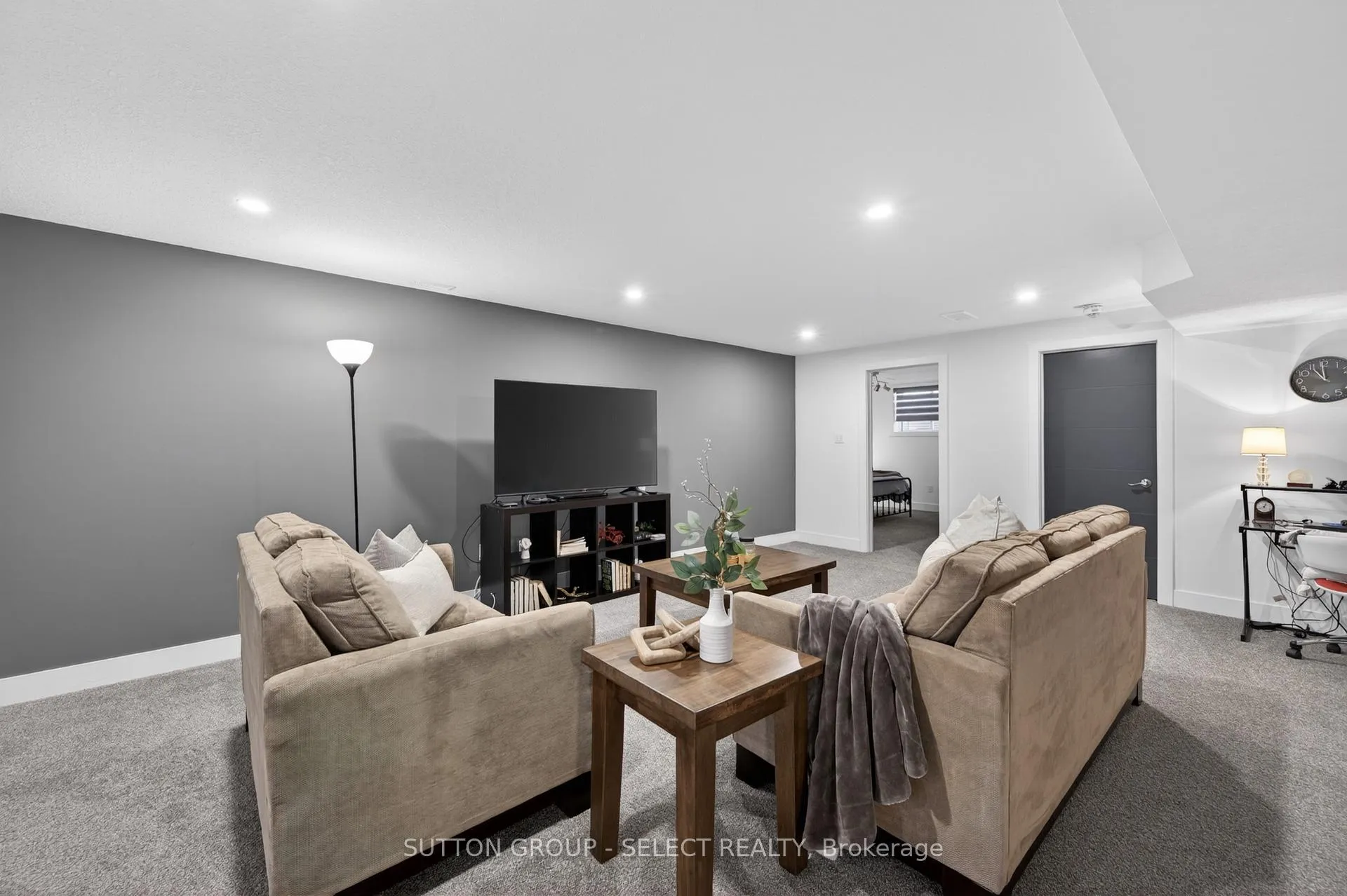 Photo 24 of 228 Martin Drive, Middlesex Centre, Ilderton — HOMEH