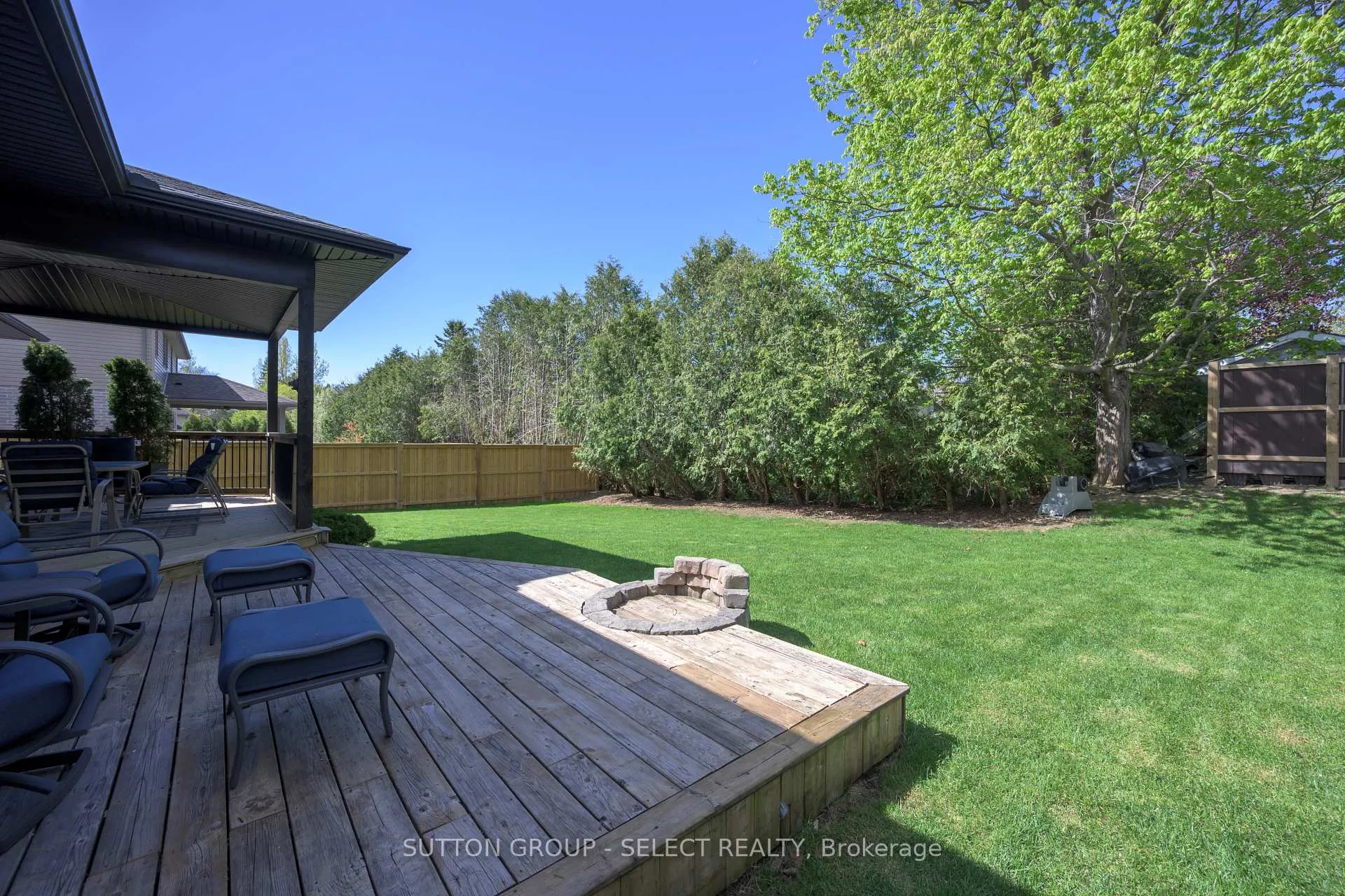 Photo 29 of 228 Martin Drive, Middlesex Centre, Ilderton — HOMEH