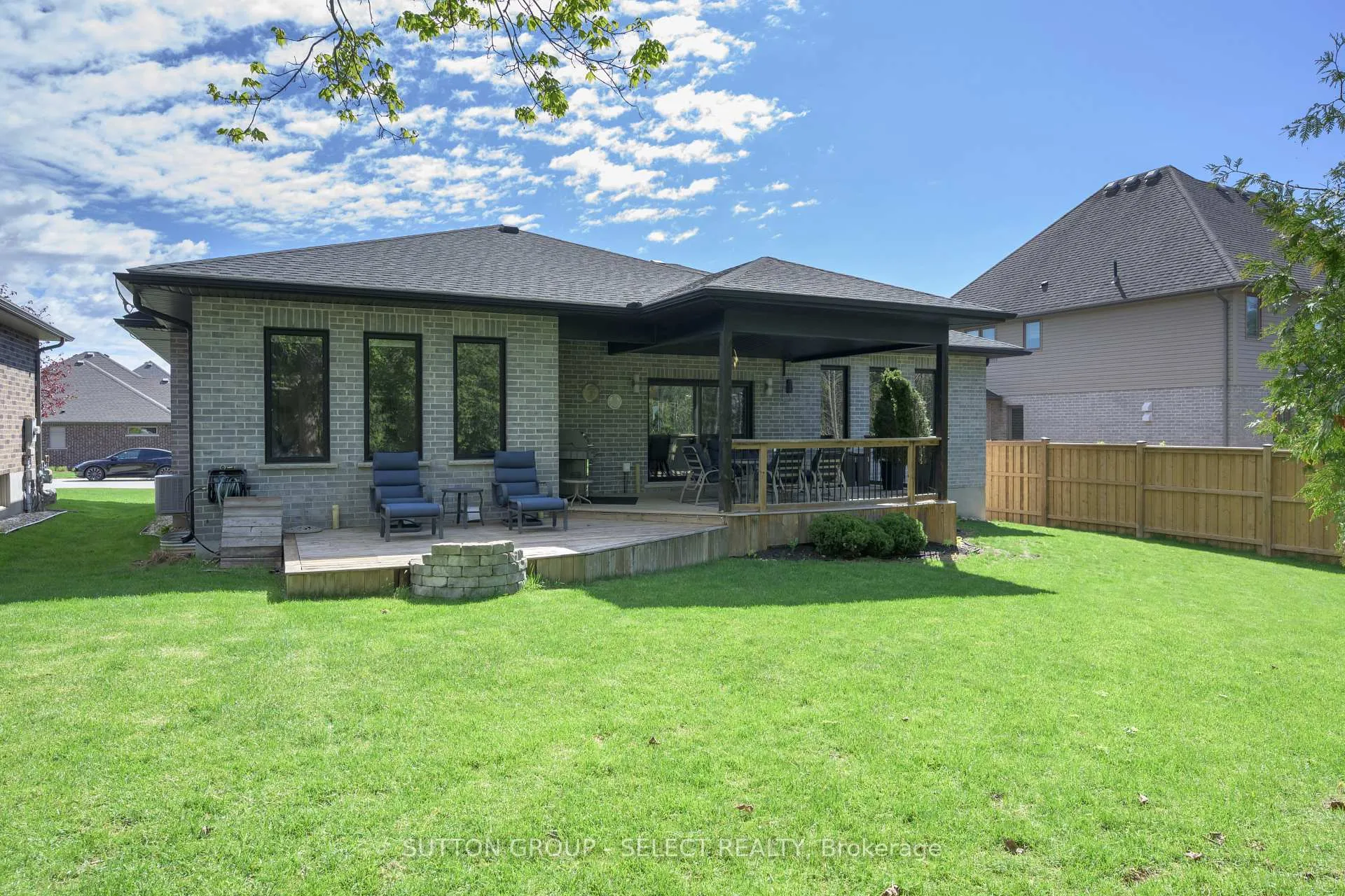 Photo 30 of 228 Martin Drive, Middlesex Centre, Ilderton — HOMEH
