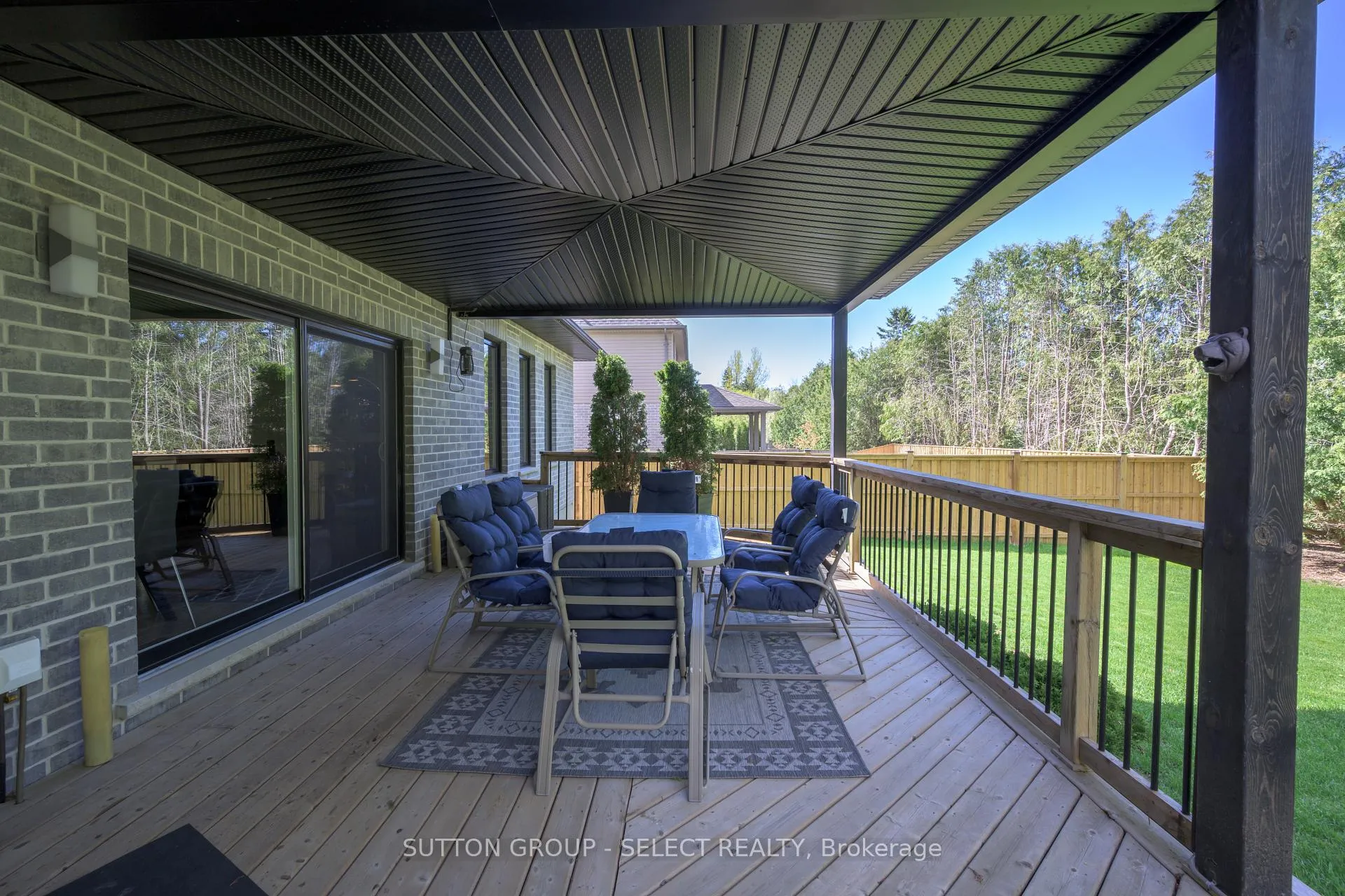 Photo 32 of 228 Martin Drive, Middlesex Centre, Ilderton — HOMEH