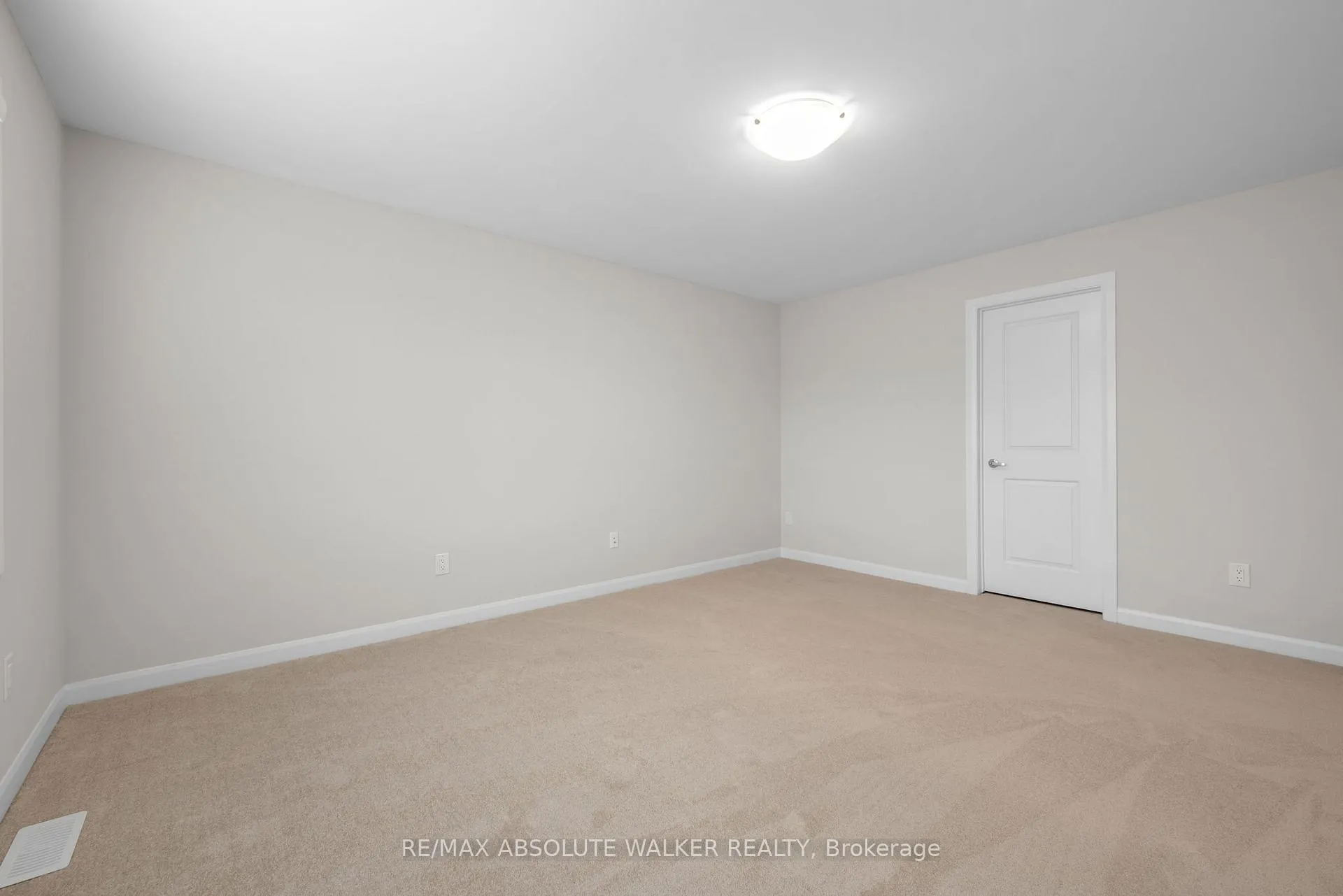 Photo 28 of 529 Anchor Circle, Ottawa, Mahogany Community — HOMEH