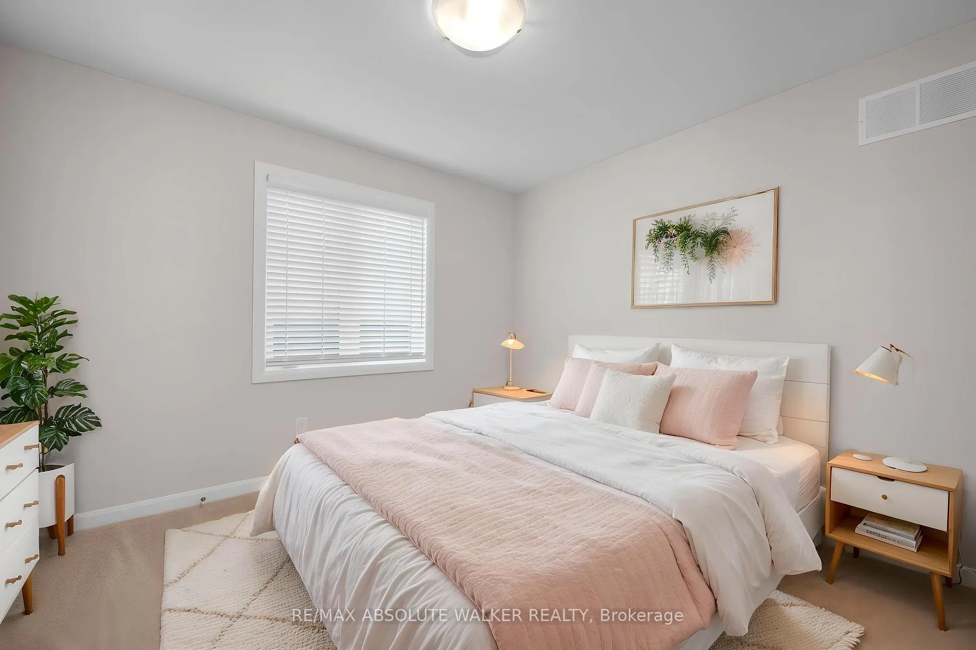 Photo 36 of 529 Anchor Circle, Ottawa, Mahogany Community — HOMEH