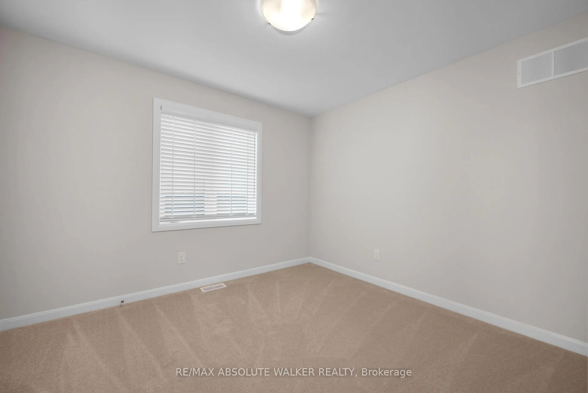 Photo 37 of 529 Anchor Circle, Ottawa, Mahogany Community — HOMEH
