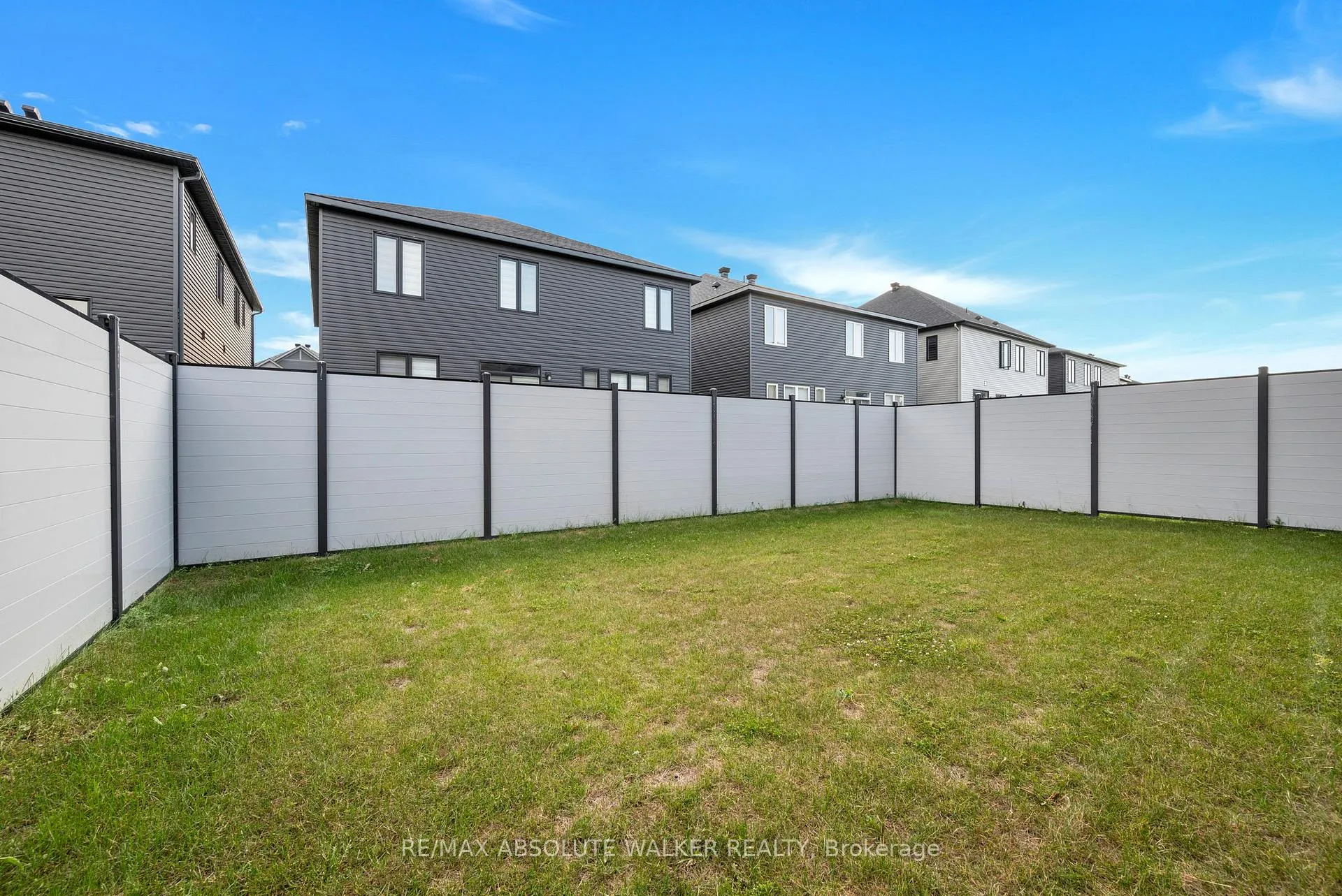 Photo 49 of 529 Anchor Circle, Ottawa, Mahogany Community — HOMEH