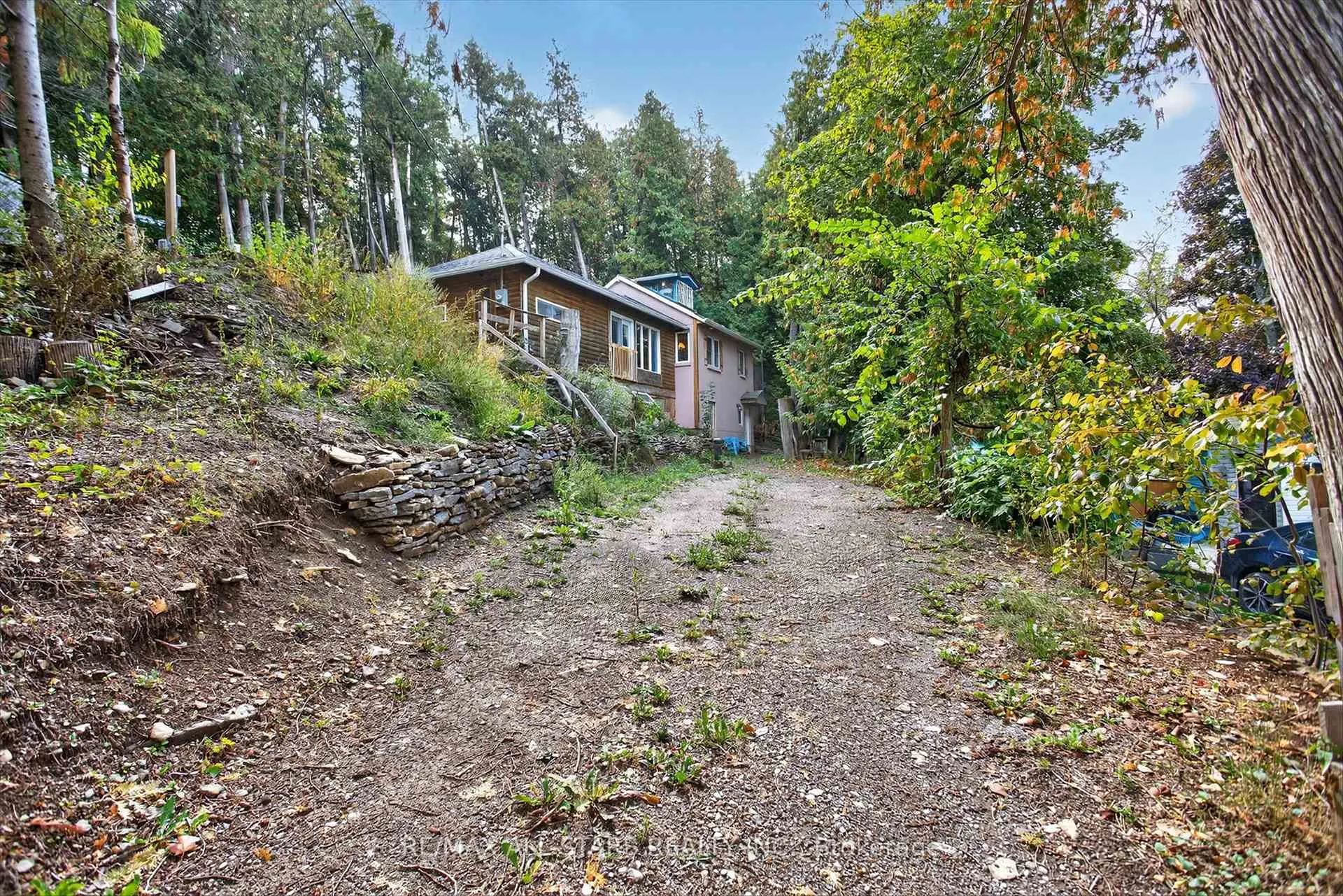 Photo 2 of 60 Elder Street, Kawartha Lakes, Fenelon — HOMEH