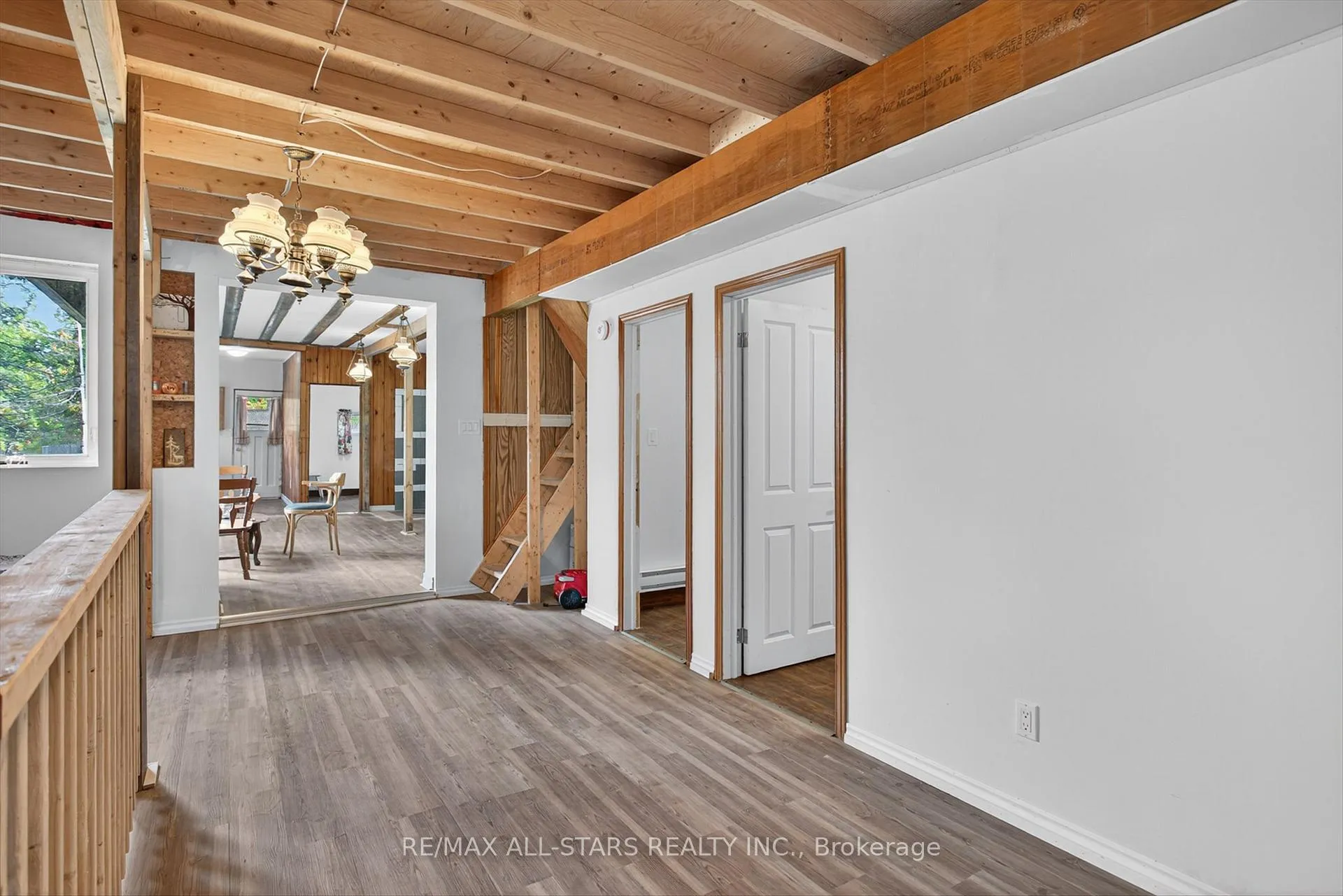 Photo 14 of 60 Elder Street, Kawartha Lakes, Fenelon — HOMEH