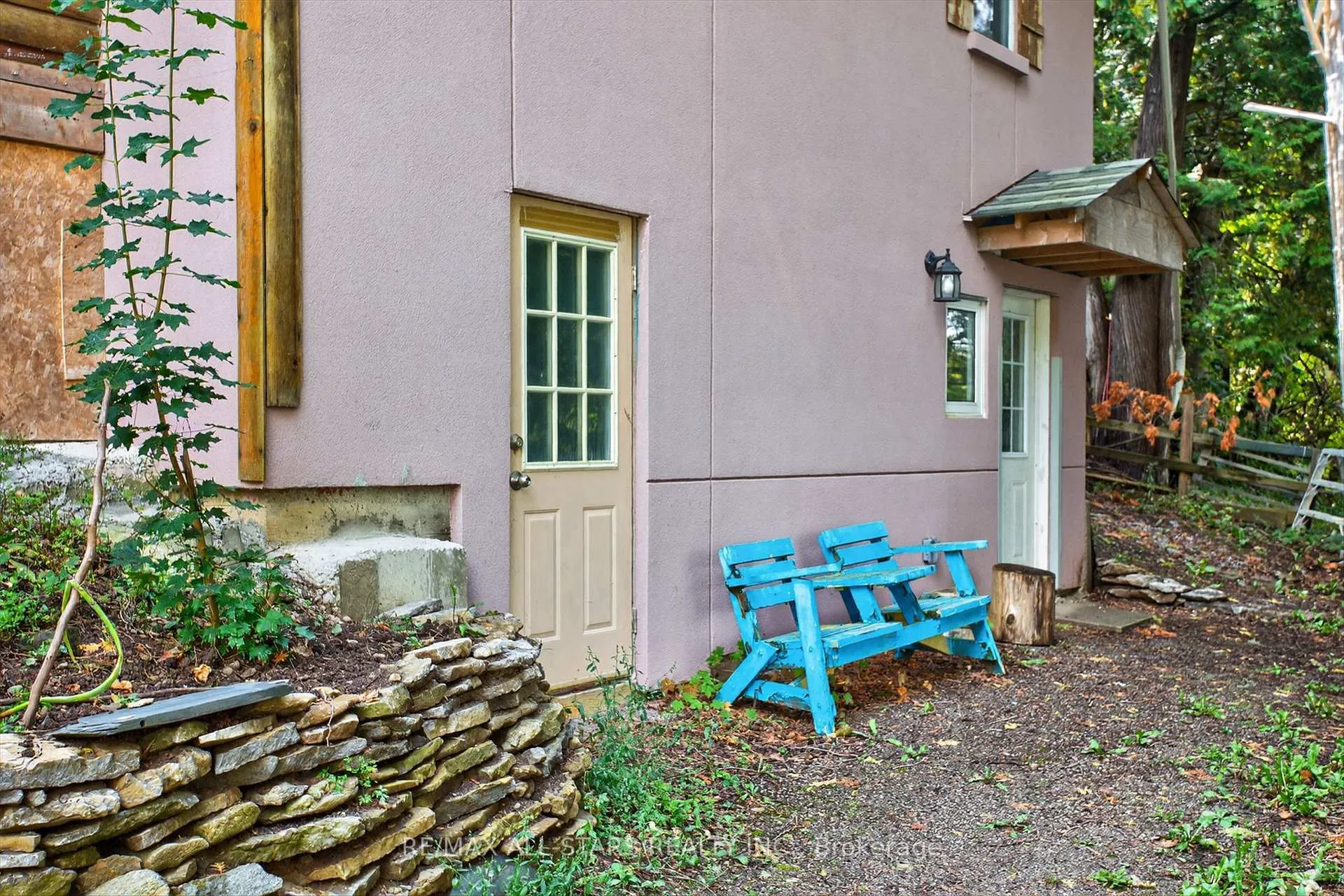 Photo 24 of 60 Elder Street, Kawartha Lakes, Fenelon — HOMEH